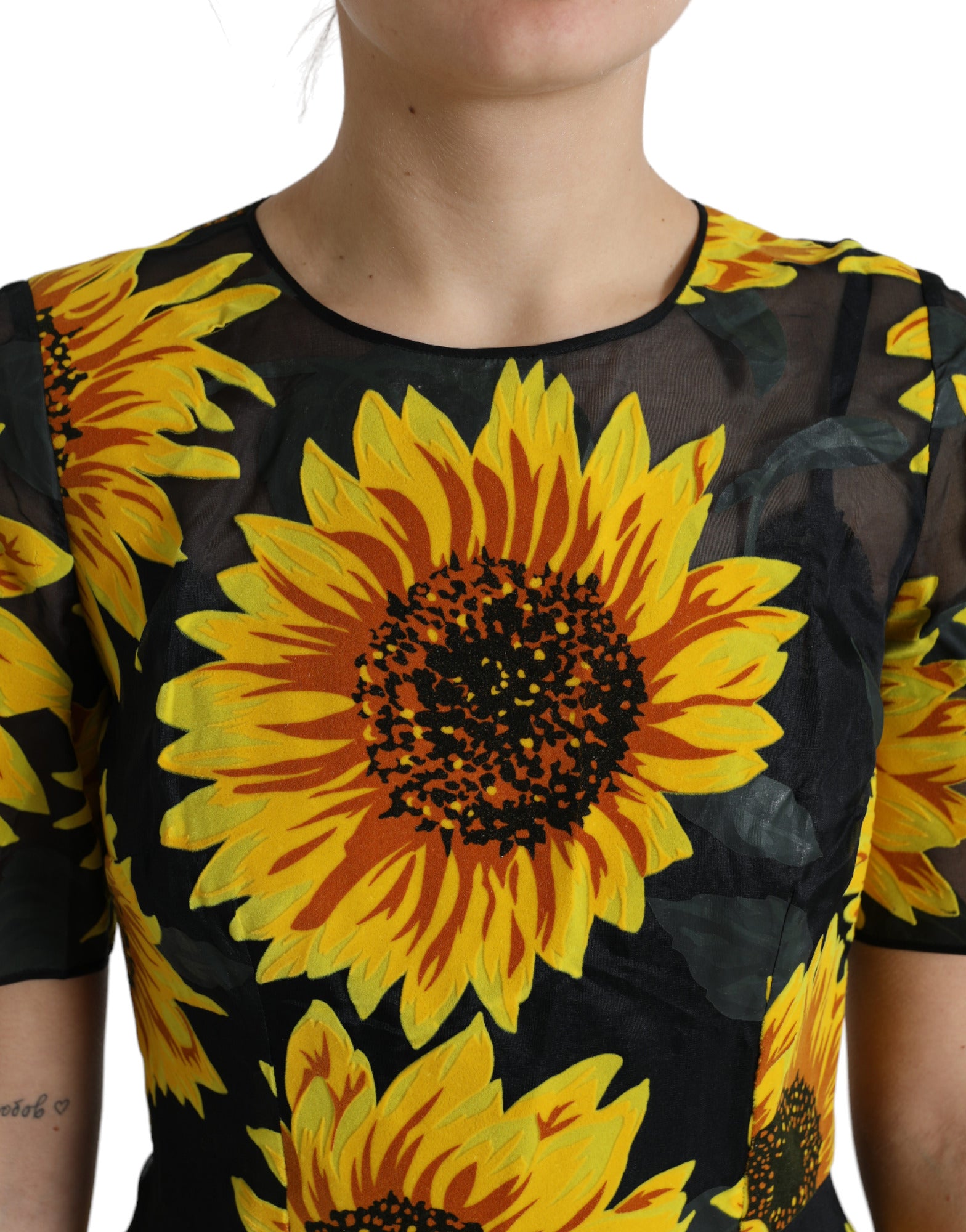 Black Sunflower Print Nylon A-line Midi Dress - ventzia