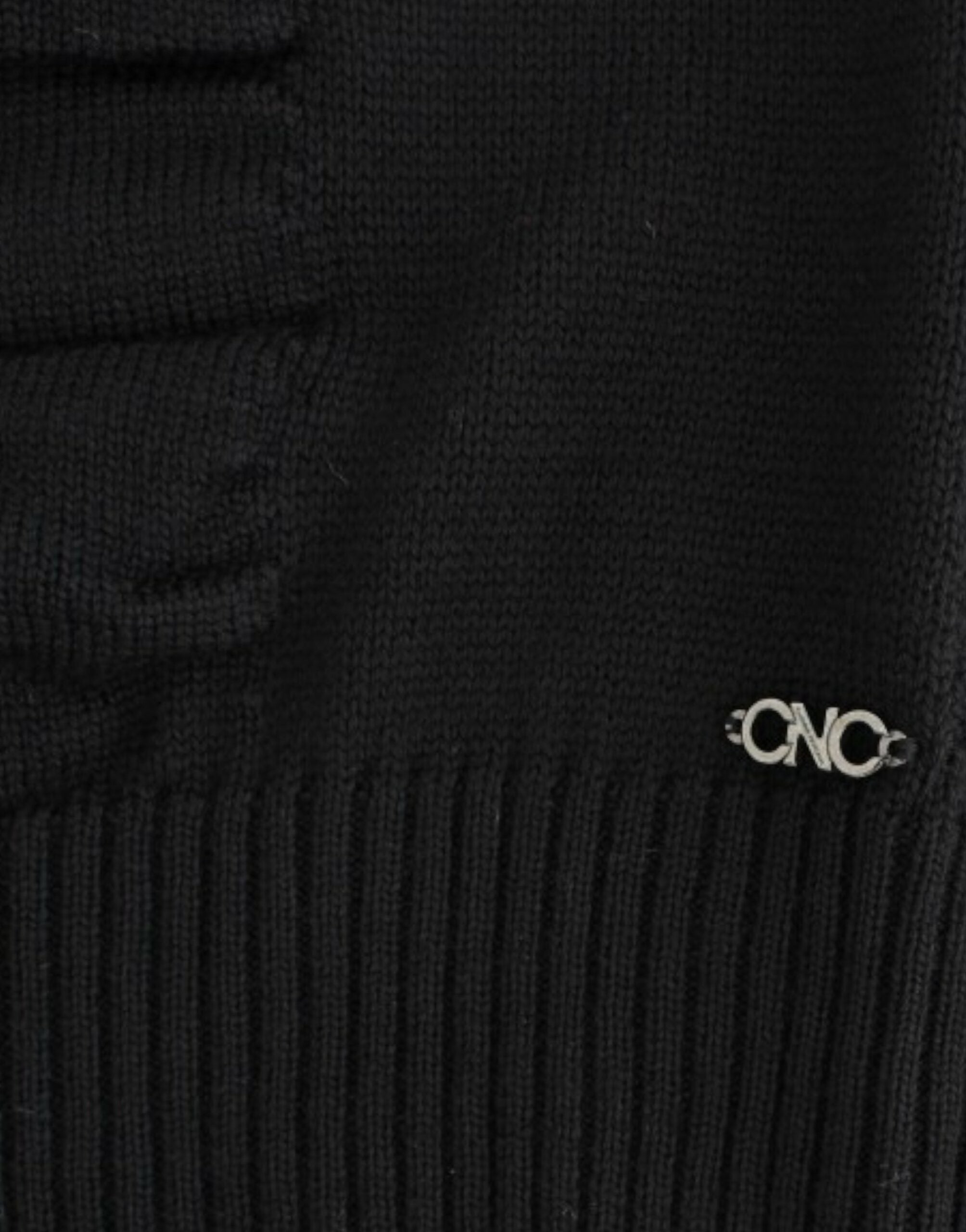 Elegant V-Neck Lightweight Sweater - ventzia