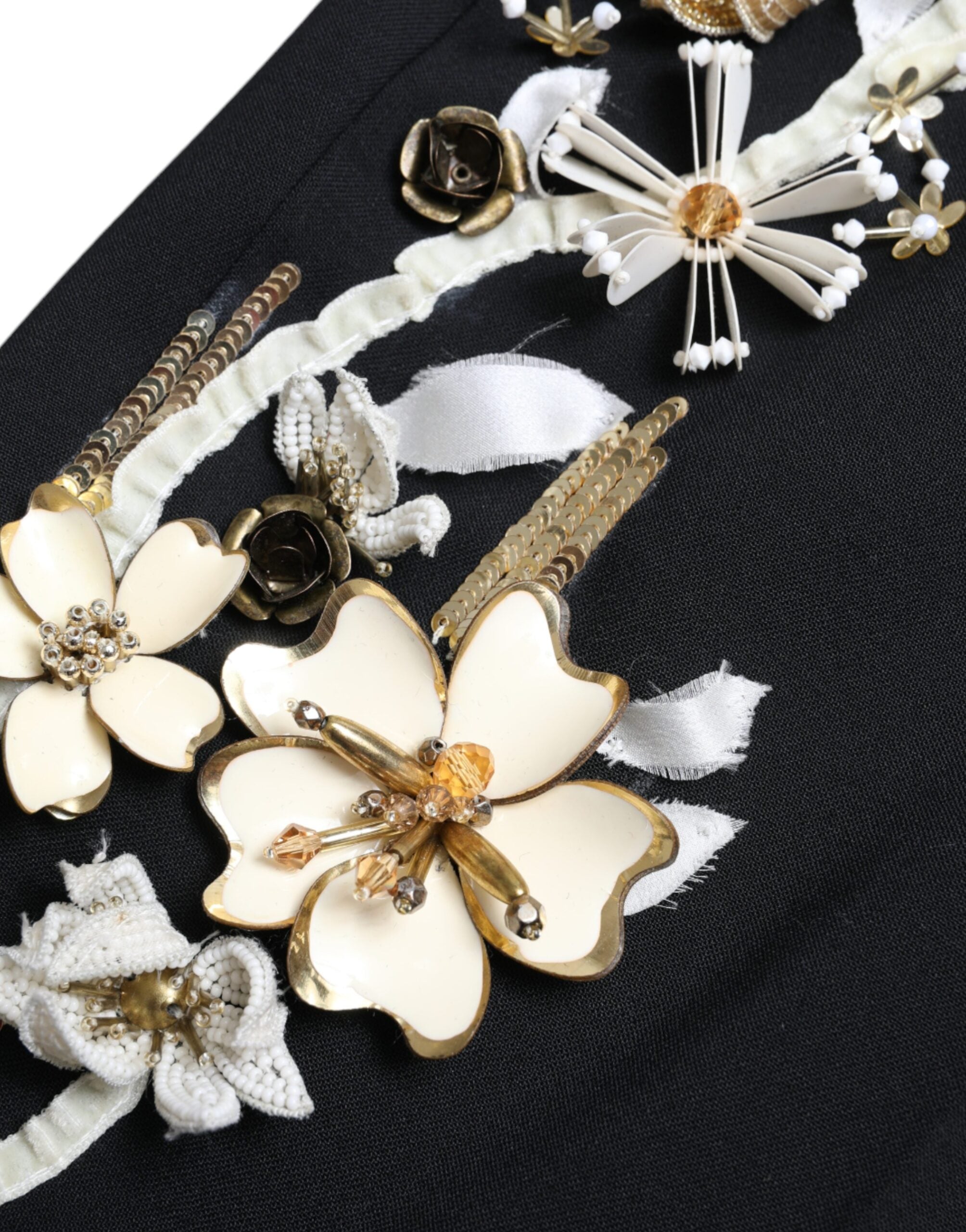 Black Floral Applique High Waist Tapered Pants - ventzia