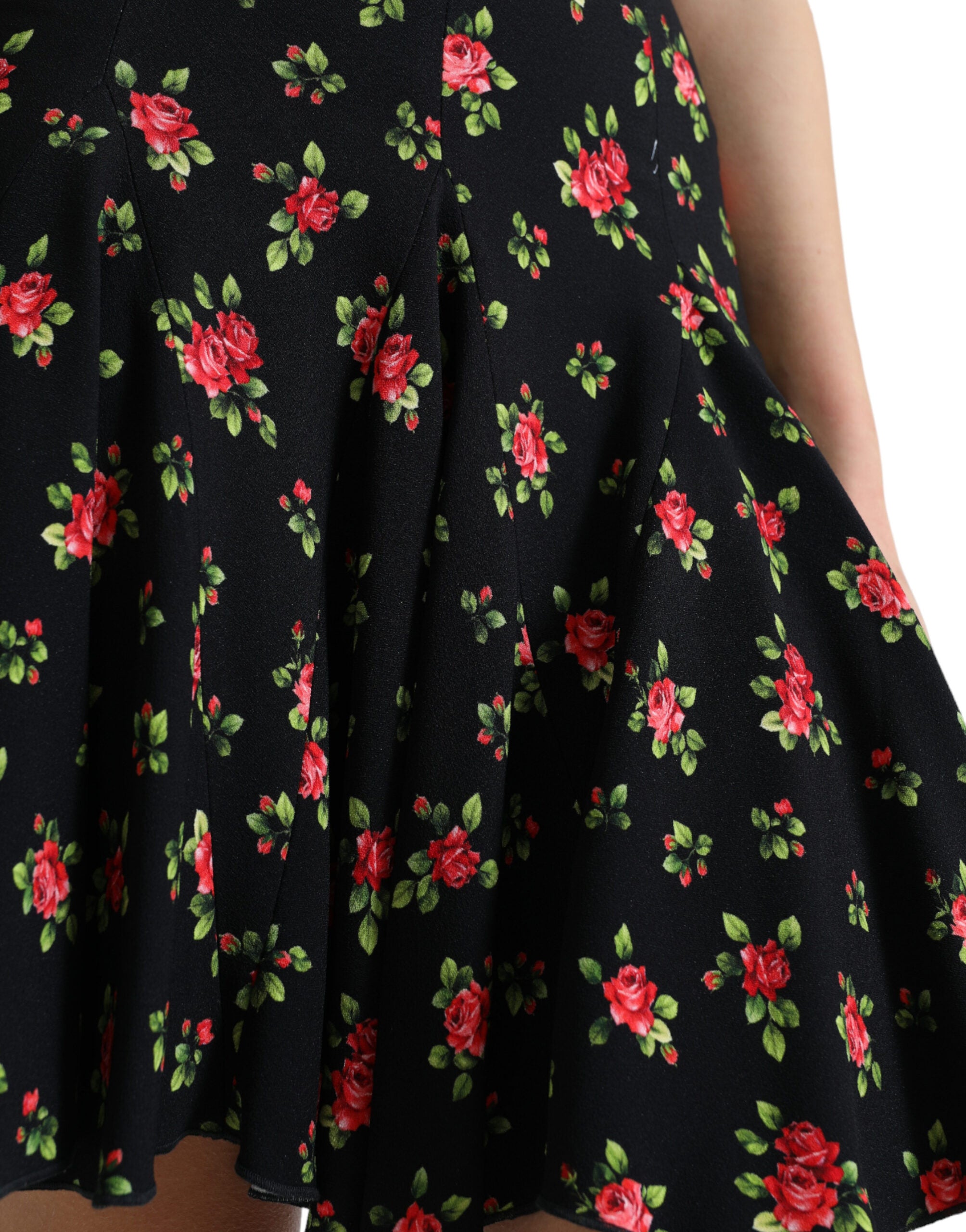 Black Rose Print High Waist A-line Mini Skirt - ventzia