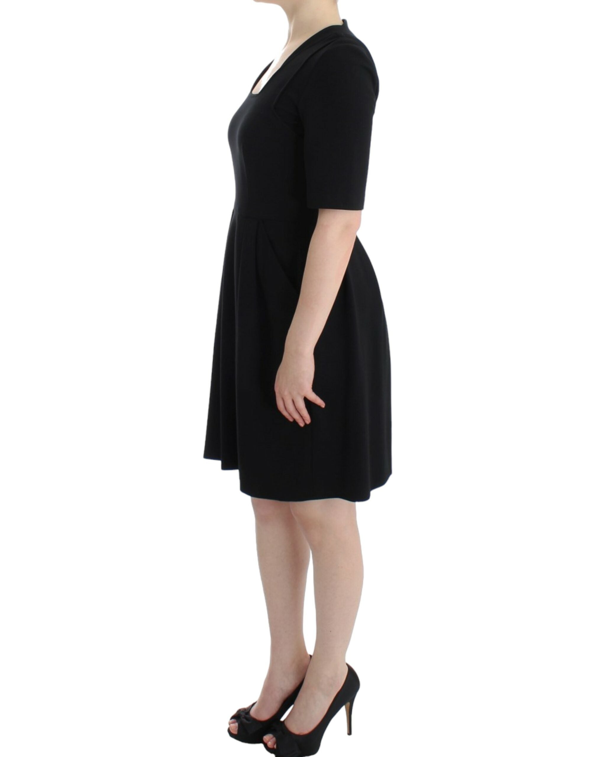 Elegant Black Short Sleeve Venus Dress - ventzia