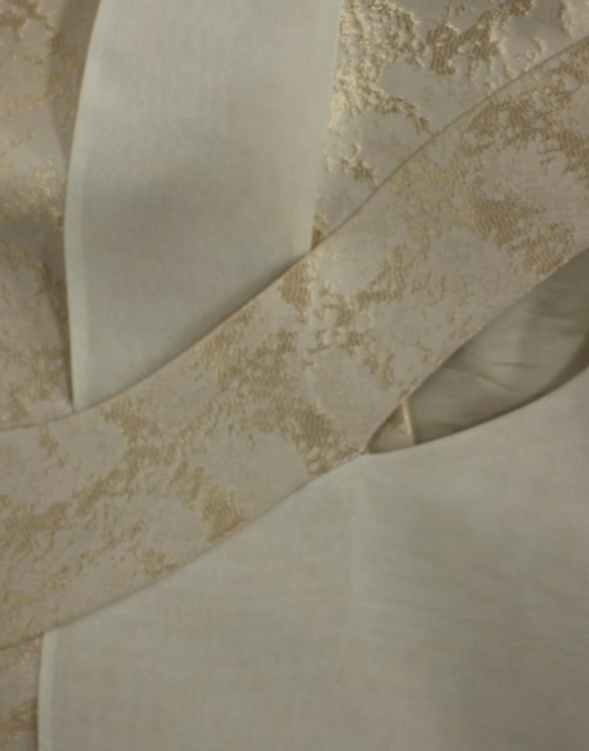 Exclusive Beige Brocade Sleeveless Vest - ventzia