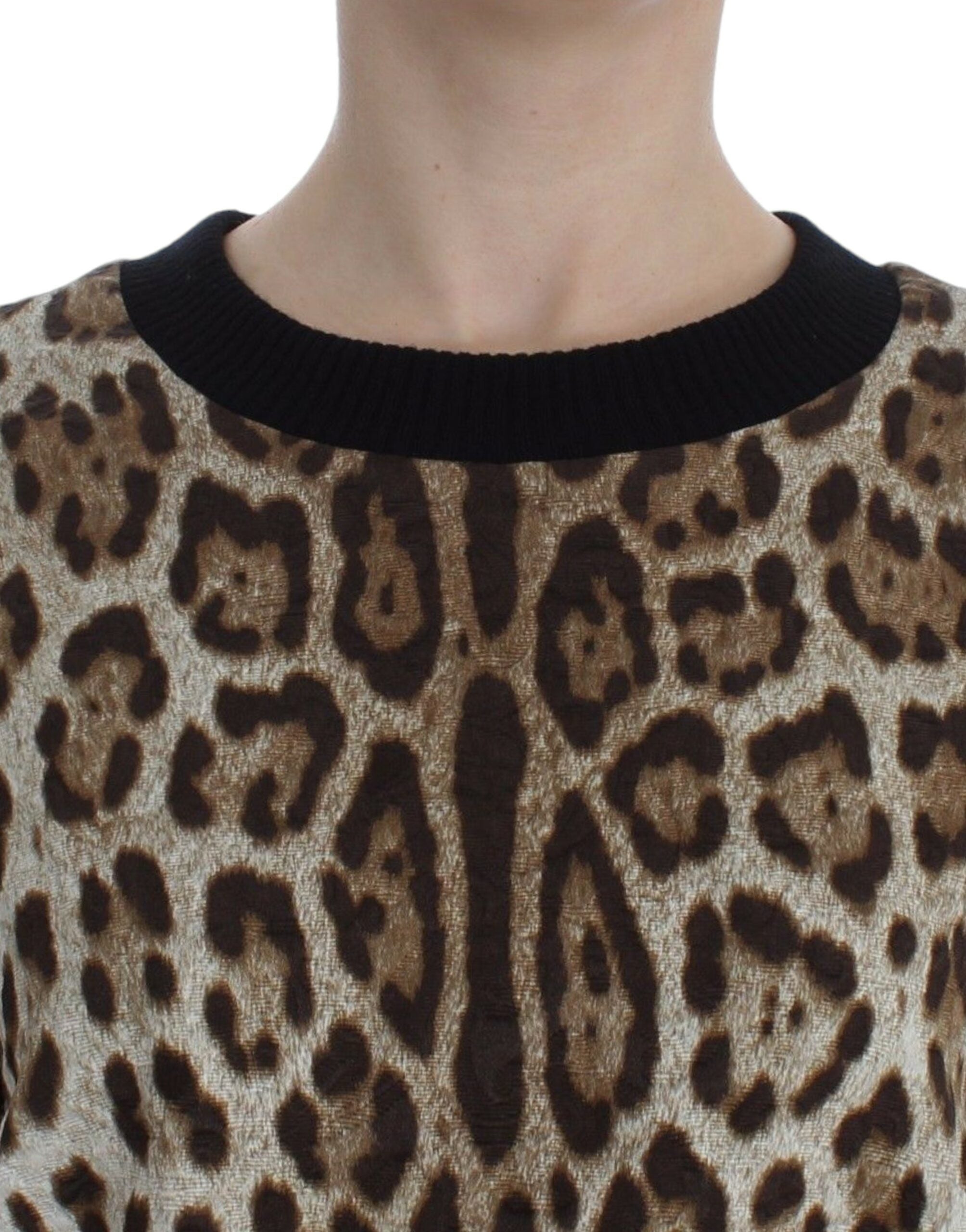 Elegant Leopard Print Short Sweater Top - ventzia