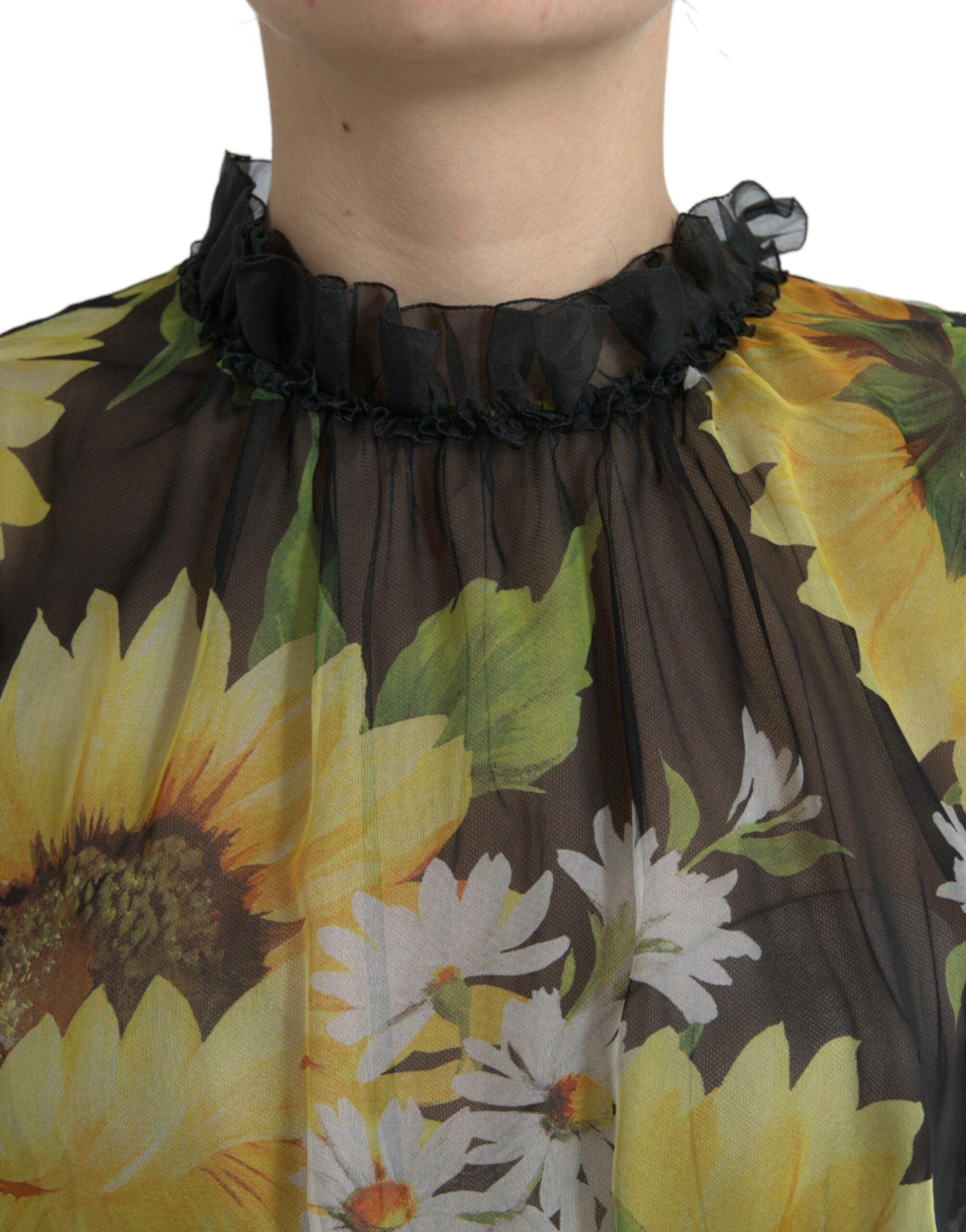 Black Sunflower A-line Pleated Maxi Dress - ventzia
