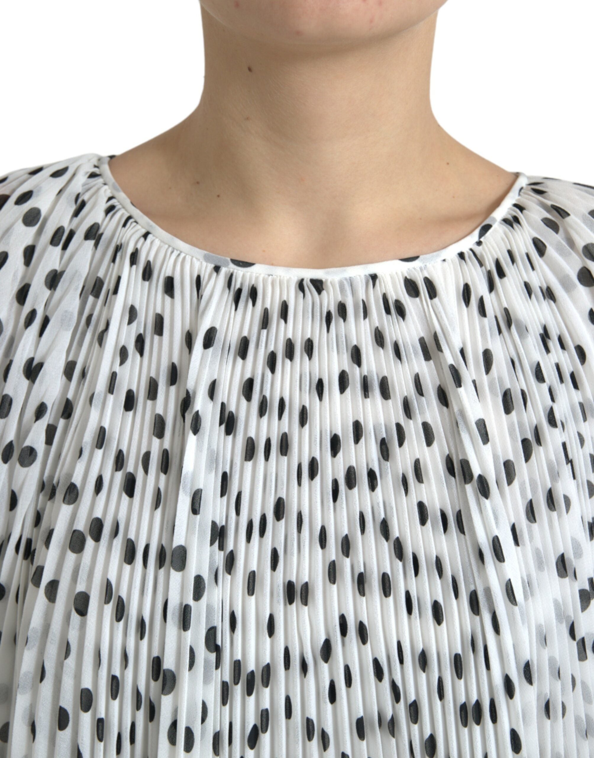 White Polka Dot A-line Pleated Maxi Dress - ventzia