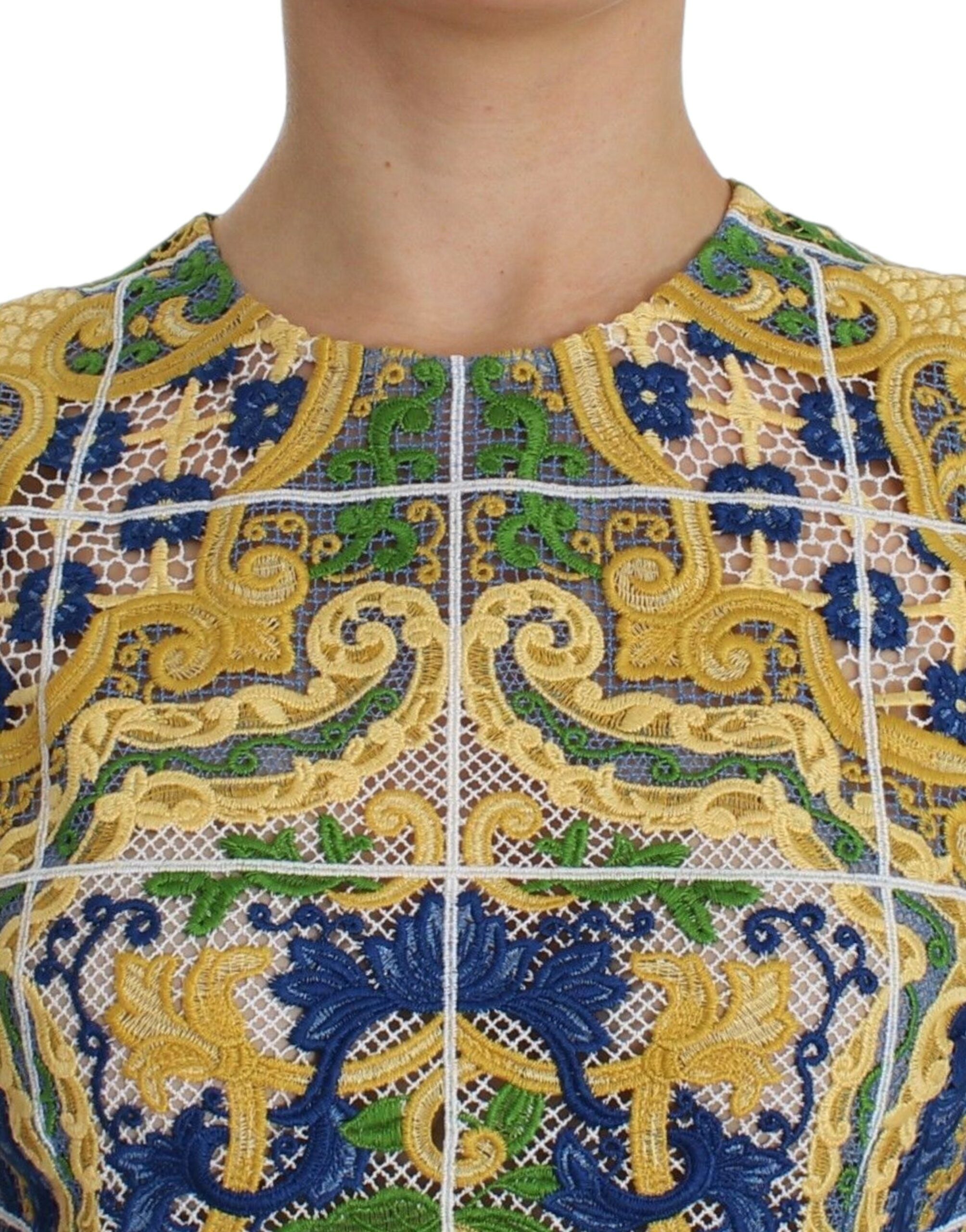 Majolica Embroidered Sleeveless Elegance - ventzia