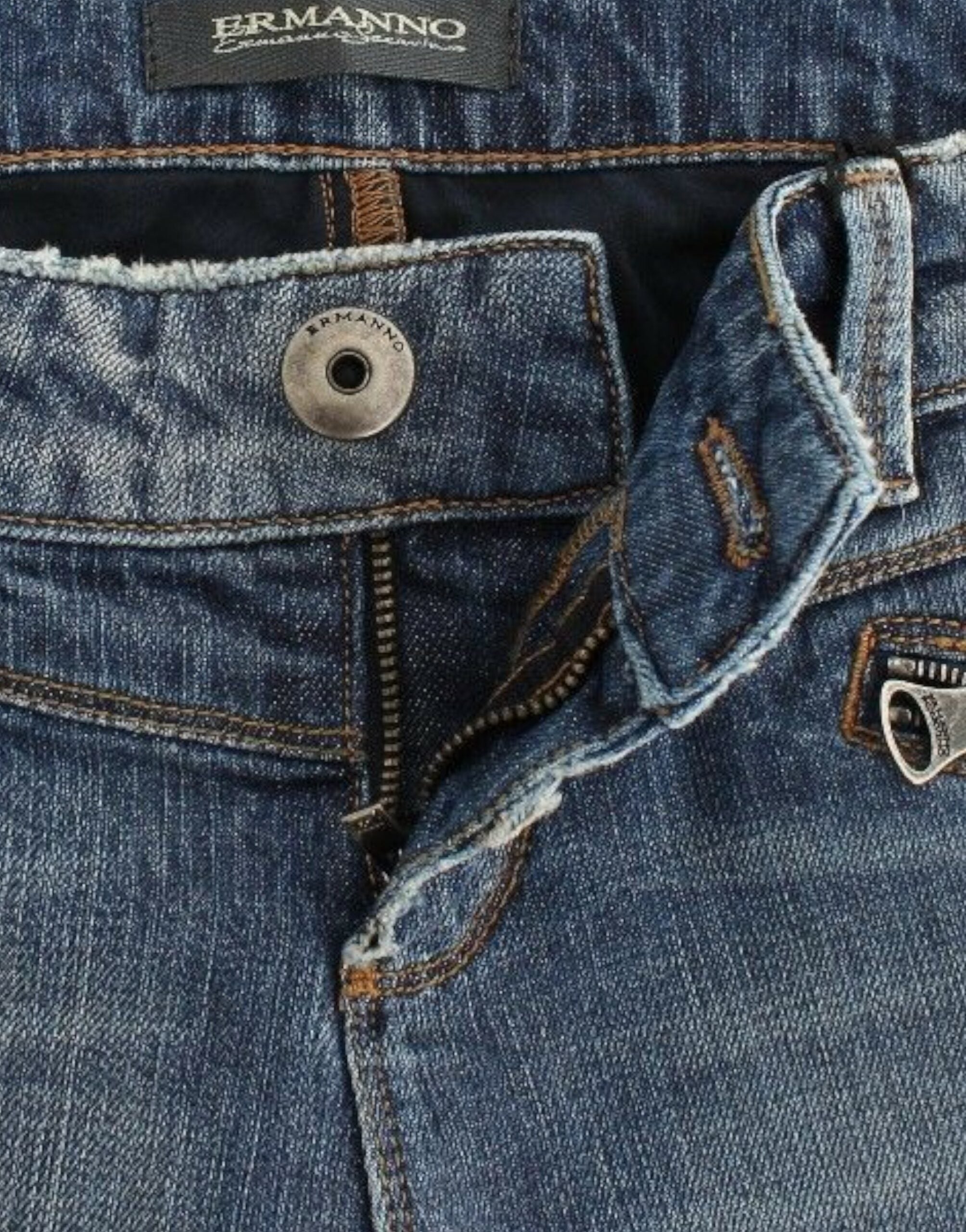 Chic Slim-Fit Blue Denim Jeans - ventzia