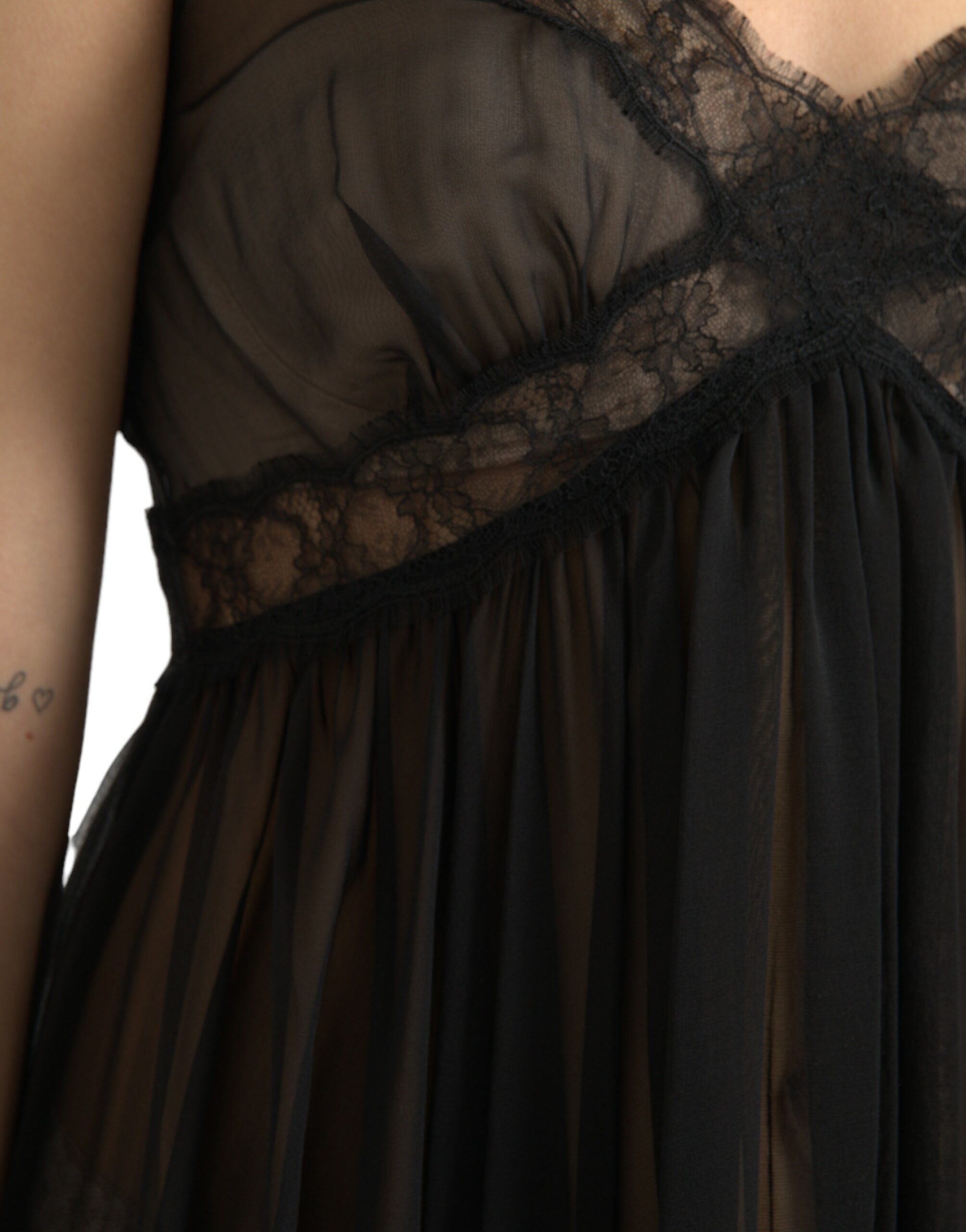 Black Silk Pleated Lace Chiffon Mini Dress - ventzia