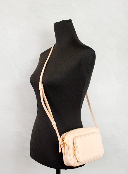 Small Branded Peach Pink Grainy Leather Camera Crossbody Bag - ventzia