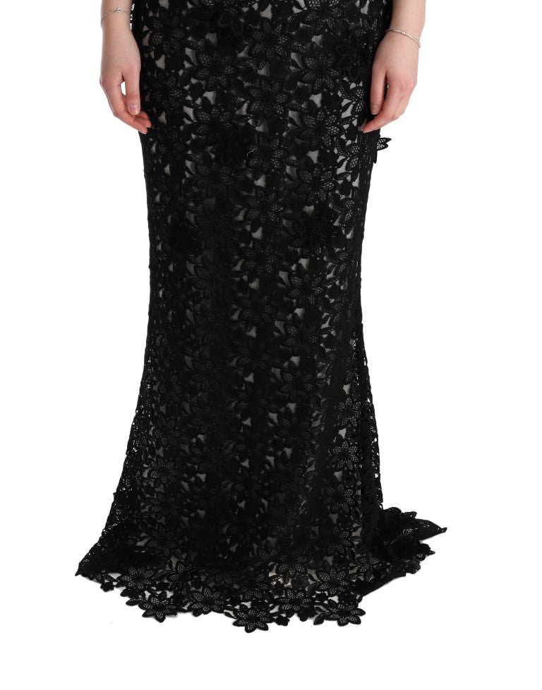Elegant Black Maxi Shift Dress with Floral Applique - ventzia