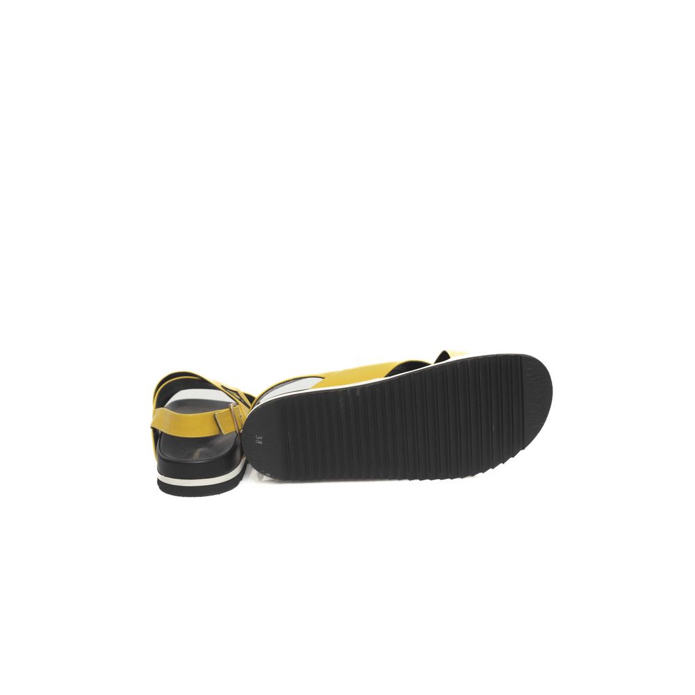 Yellow Calfskin Women Sandal - ventzia