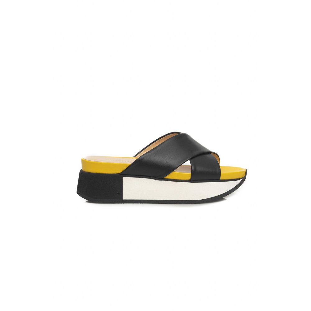 Black Calfskin Women Sandal - ventzia
