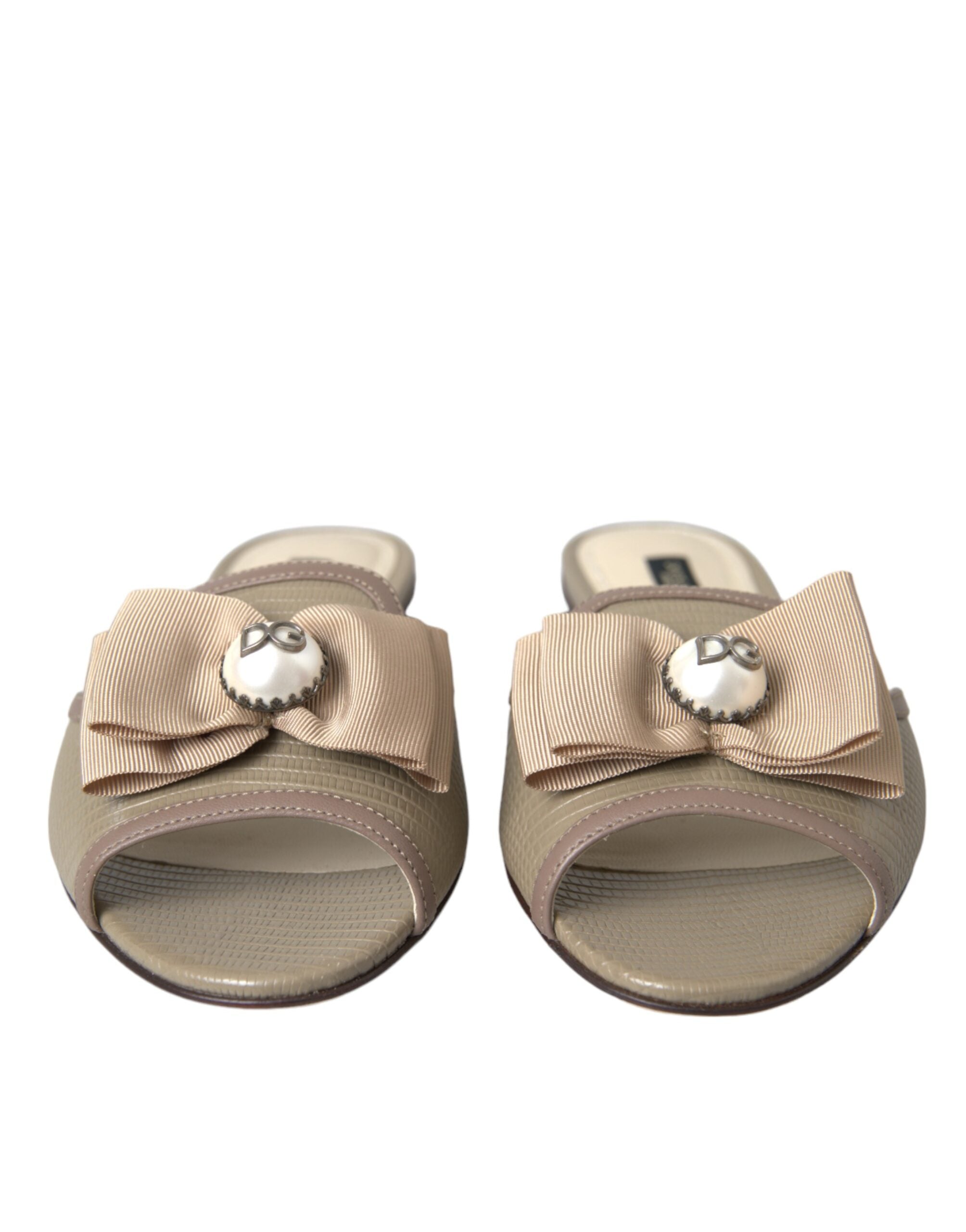 Beige Logo Pearl Flats Sandals Slides Shoes - ventzia