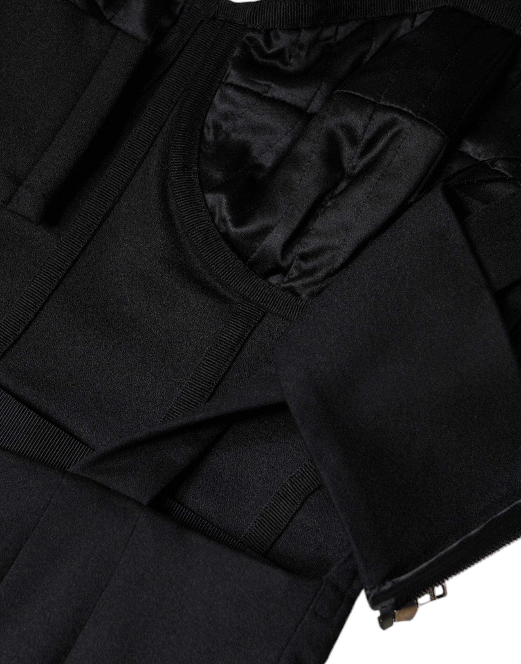 Black Cut Out Sleeveless Bodycon Mini Dress - ventzia