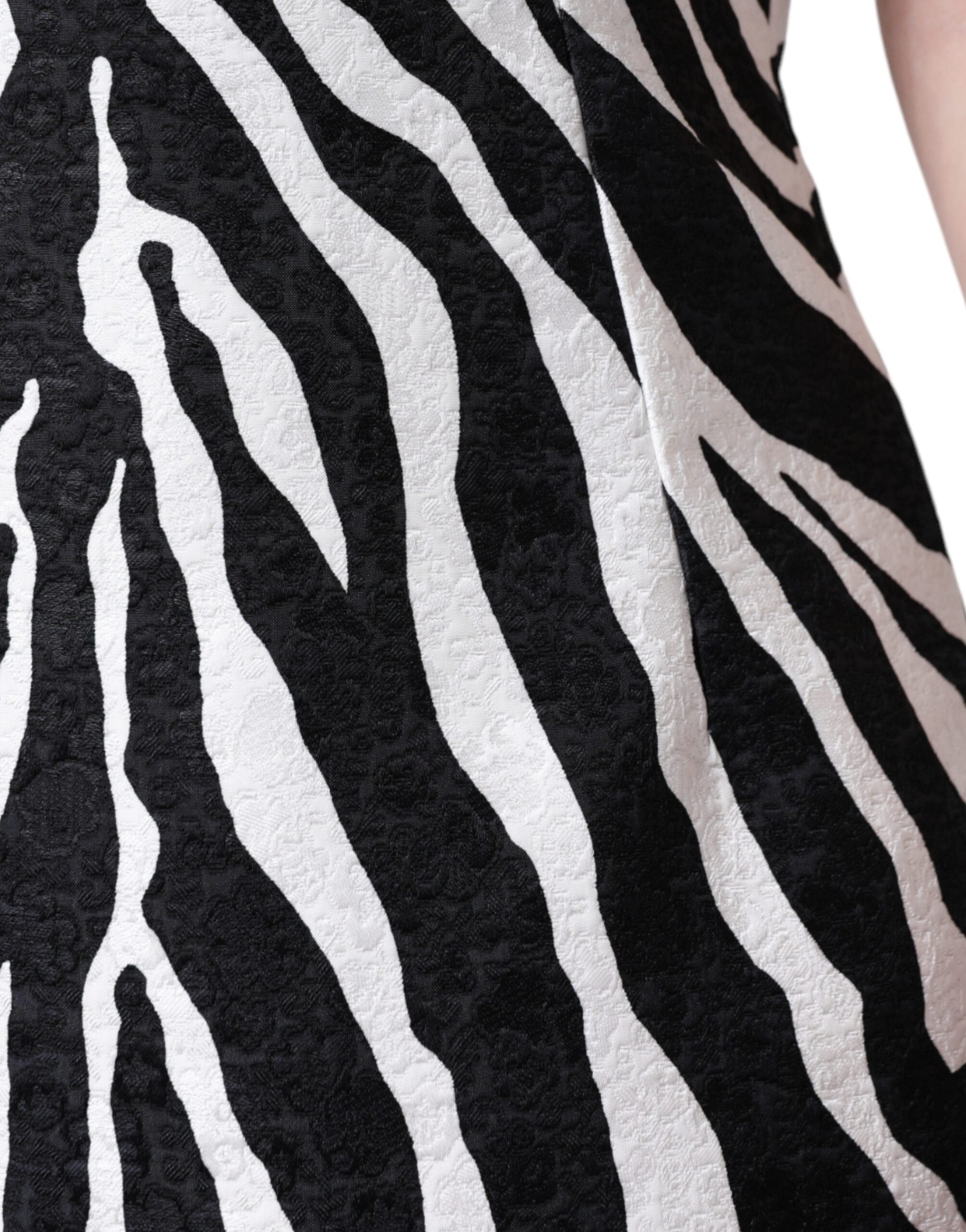 Black White Zebra A-line Sheath Mini Dress - ventzia