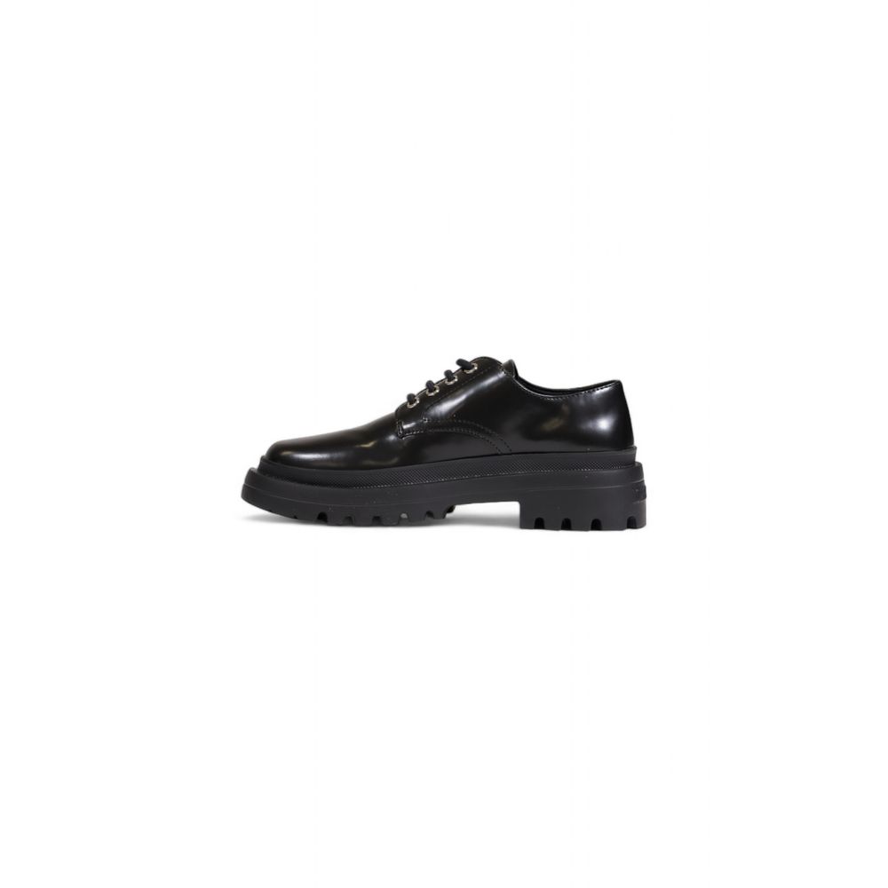 Black Polyethylene Platform - ventzia