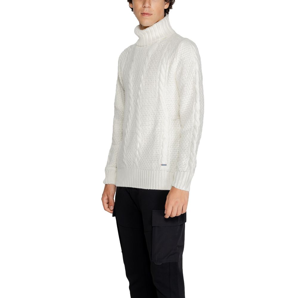 White Polyester Turtleneck
