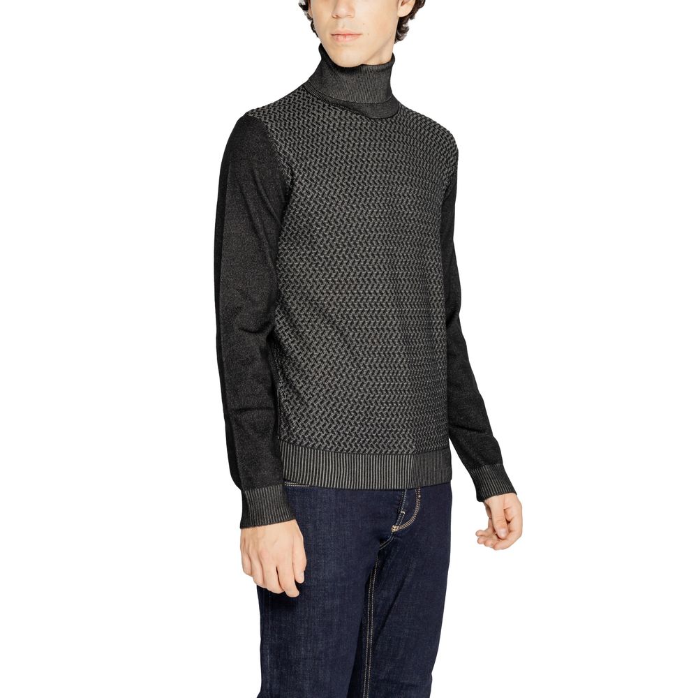 Black Viscose Turtleneck - ventzia