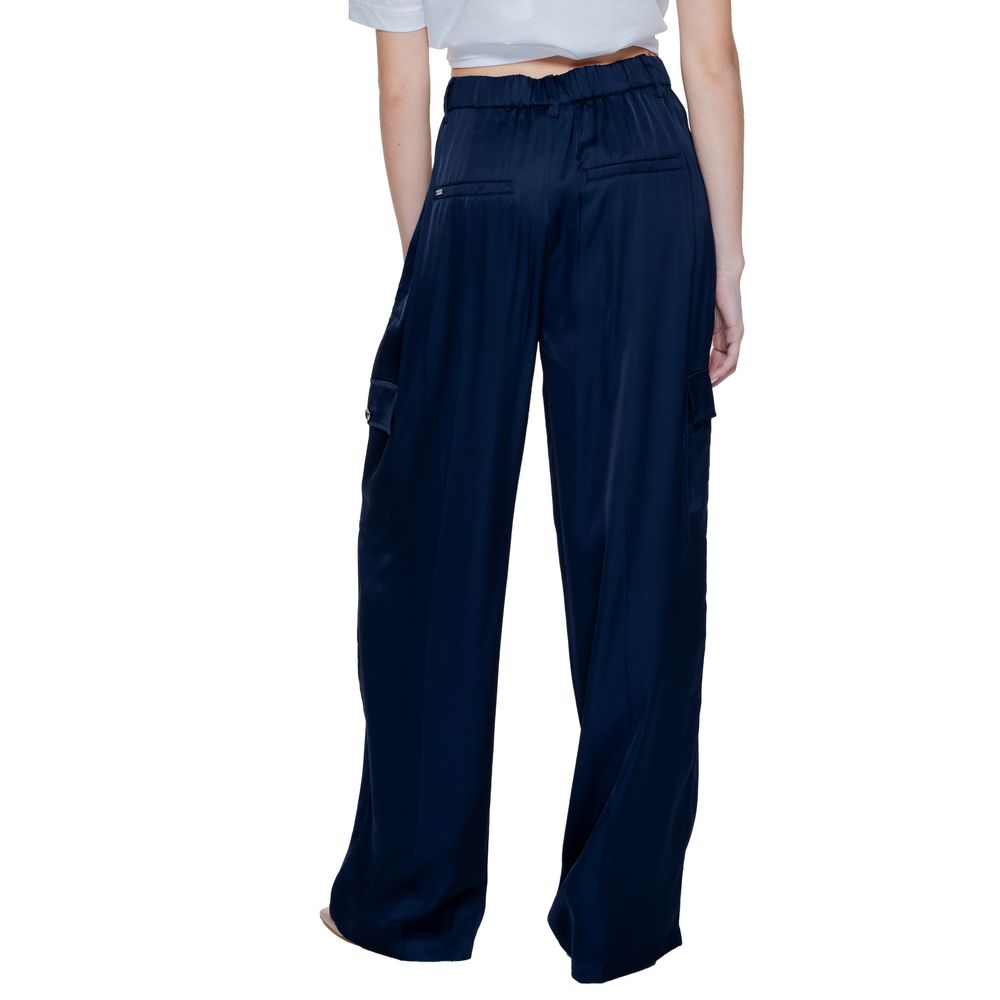 Blue Viscose Casual Pants - ventzia