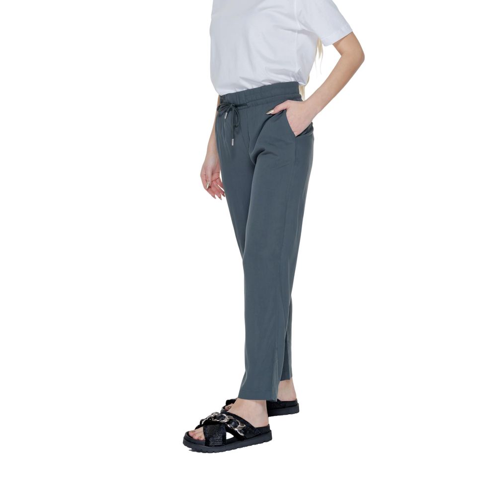 Green Viscose Casual Pants - ventzia