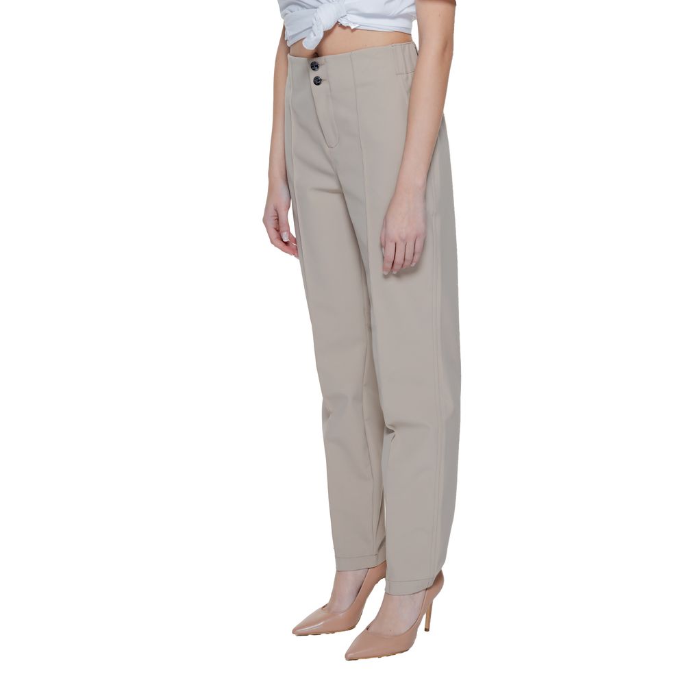Beige Polyamide Cropped Pants - ventzia