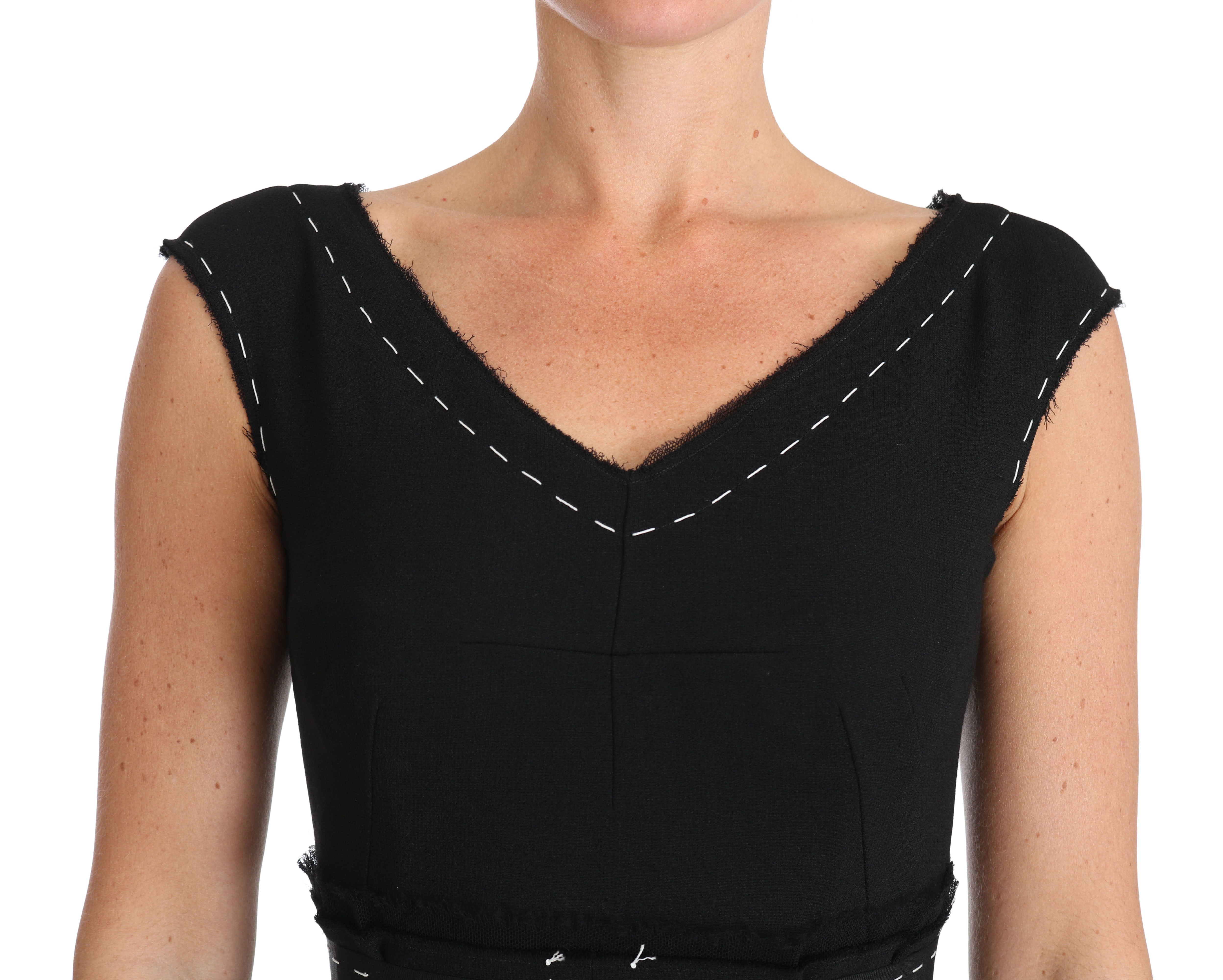 Elegant Black Sheath Wool Dress - ventzia