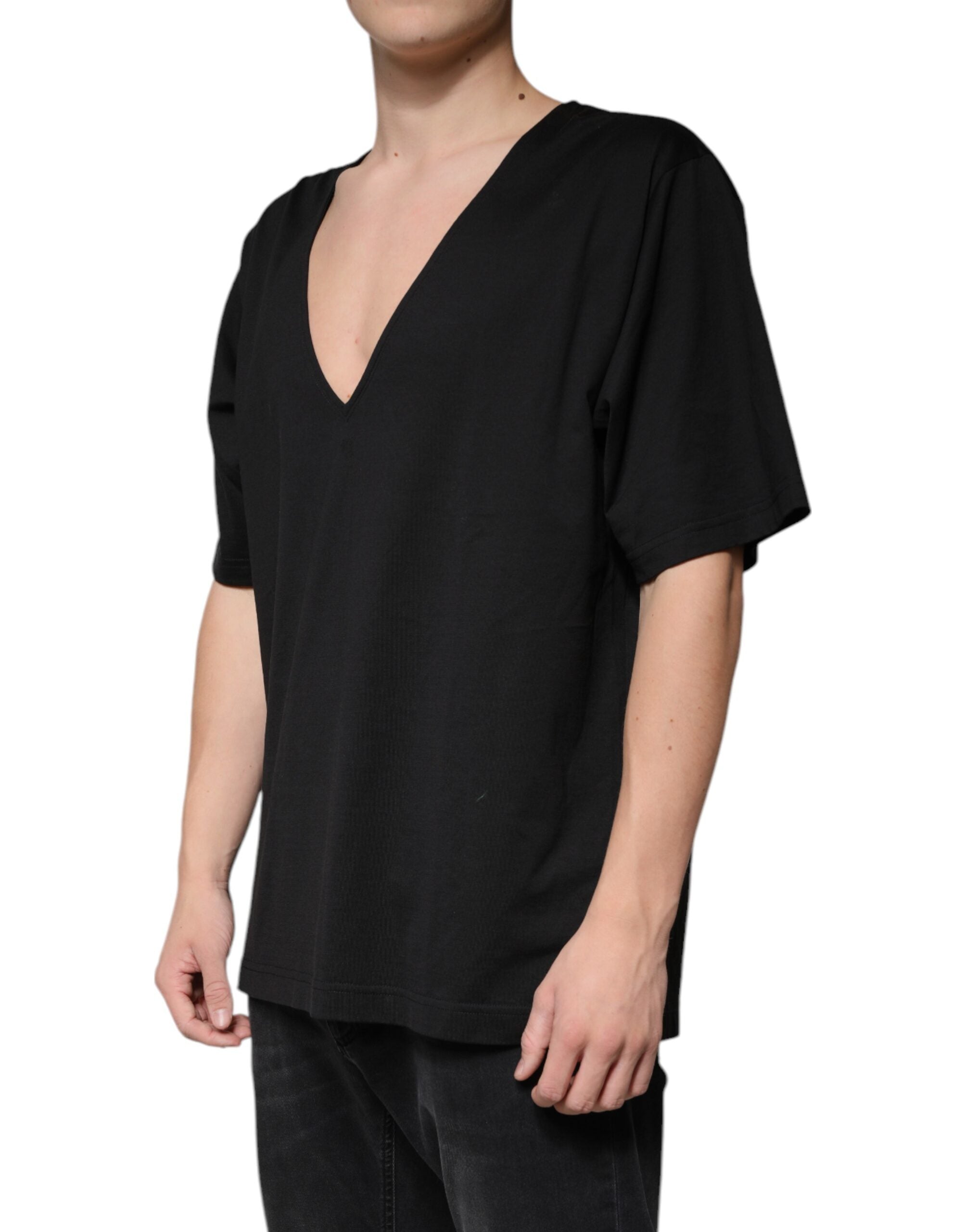 Black Cotton V-neck Short Sleeves T-shirt - ventzia