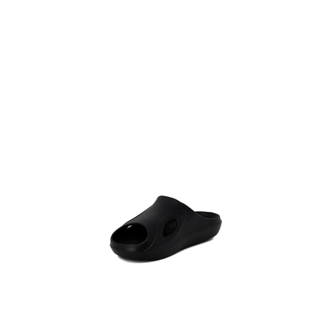 Black Polyethylene Slippers - ventzia