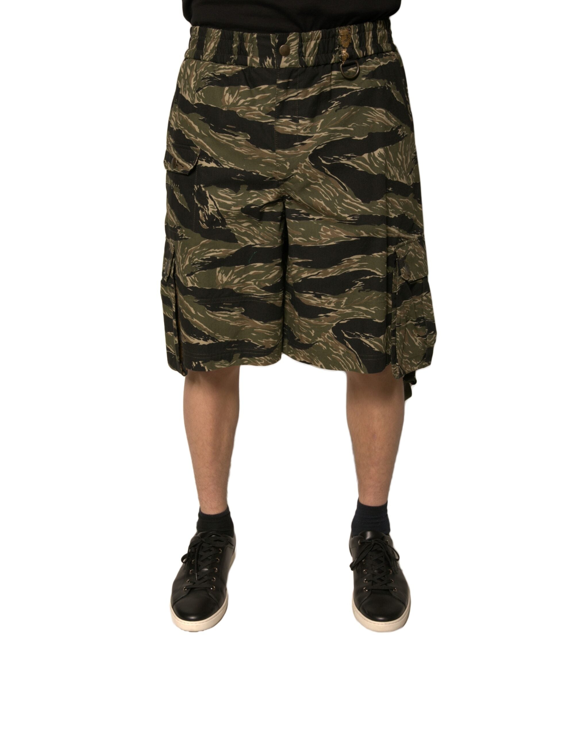 Black Gold Patterned Cotton Bermuda Shorts - ventzia