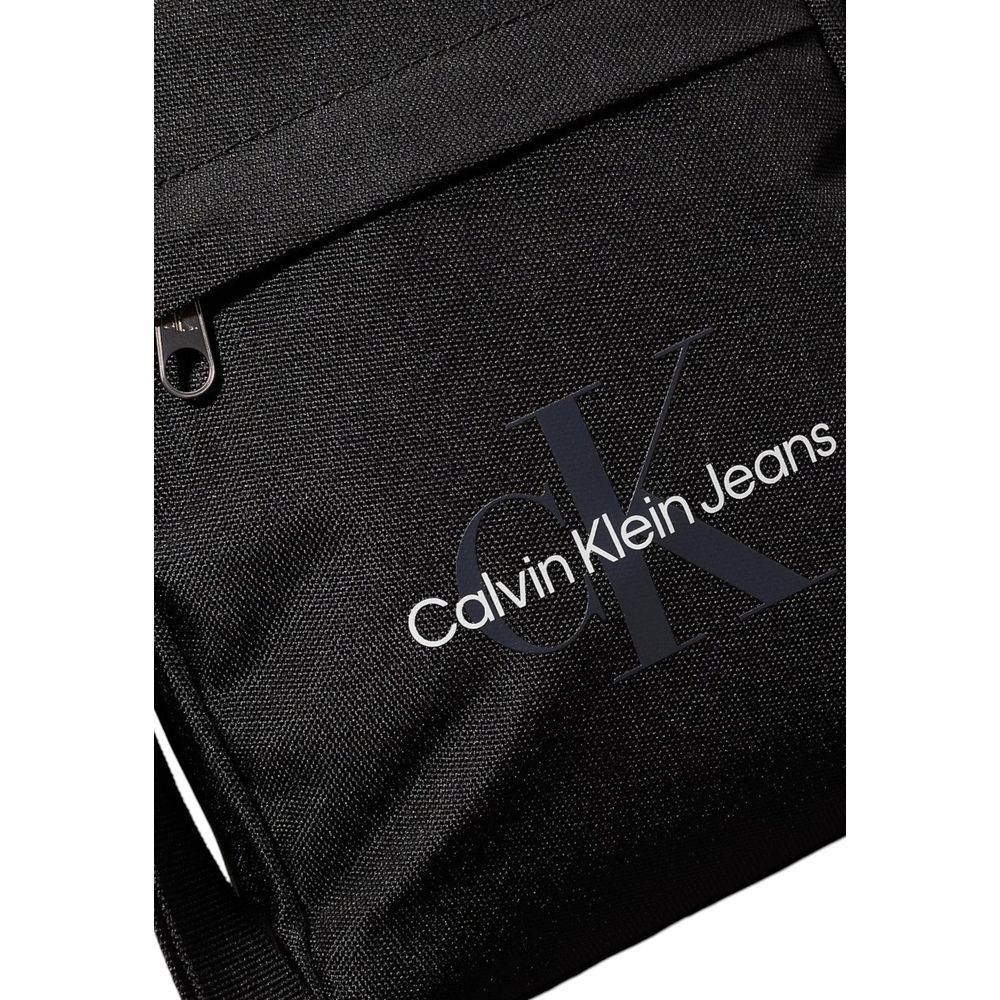 Black Recycled Polyester Messenger Bag - ventzia