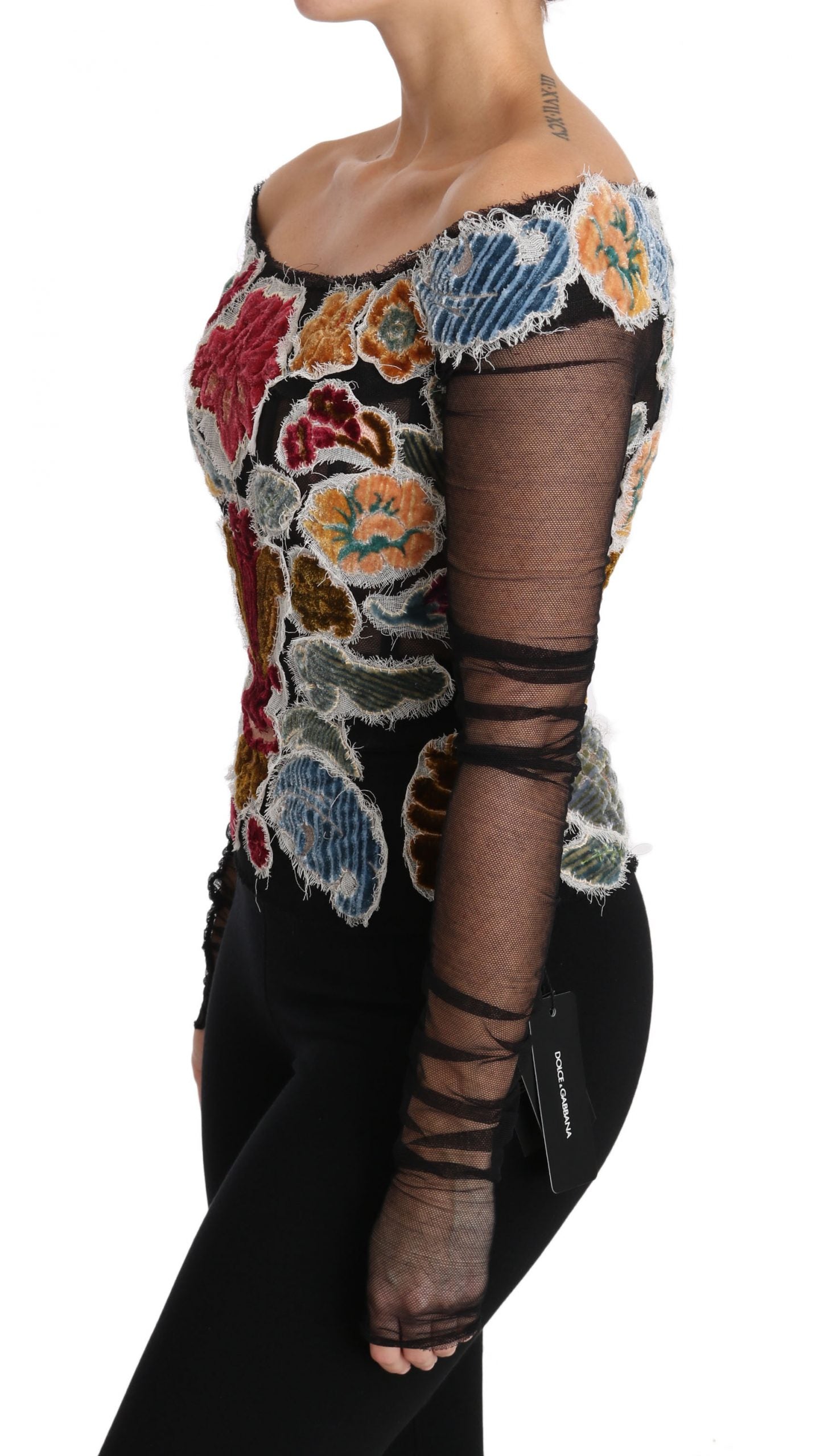 Elegant Floral Applique Long Sleeve Top - ventzia
