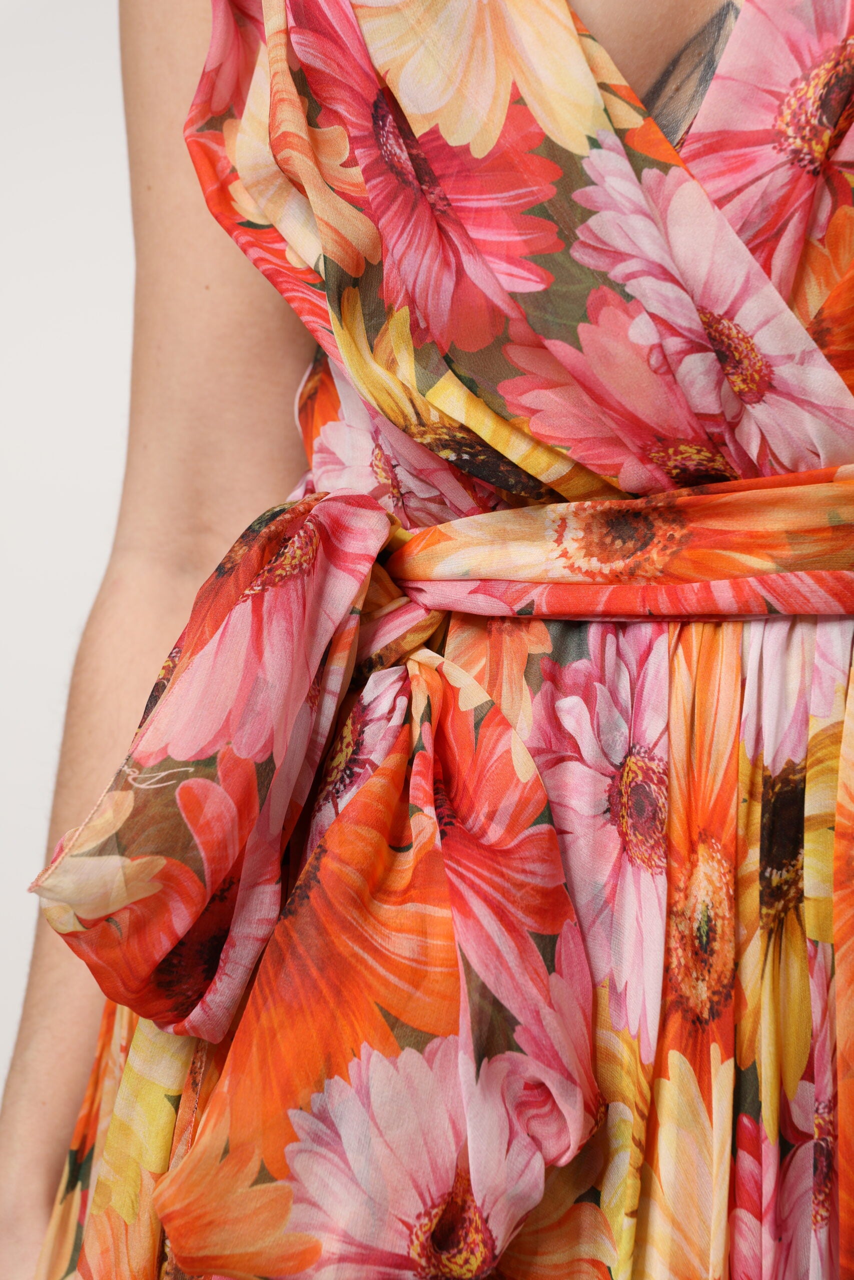 Multicolor Floral Silk V-neck Chiffon Dress - ventzia