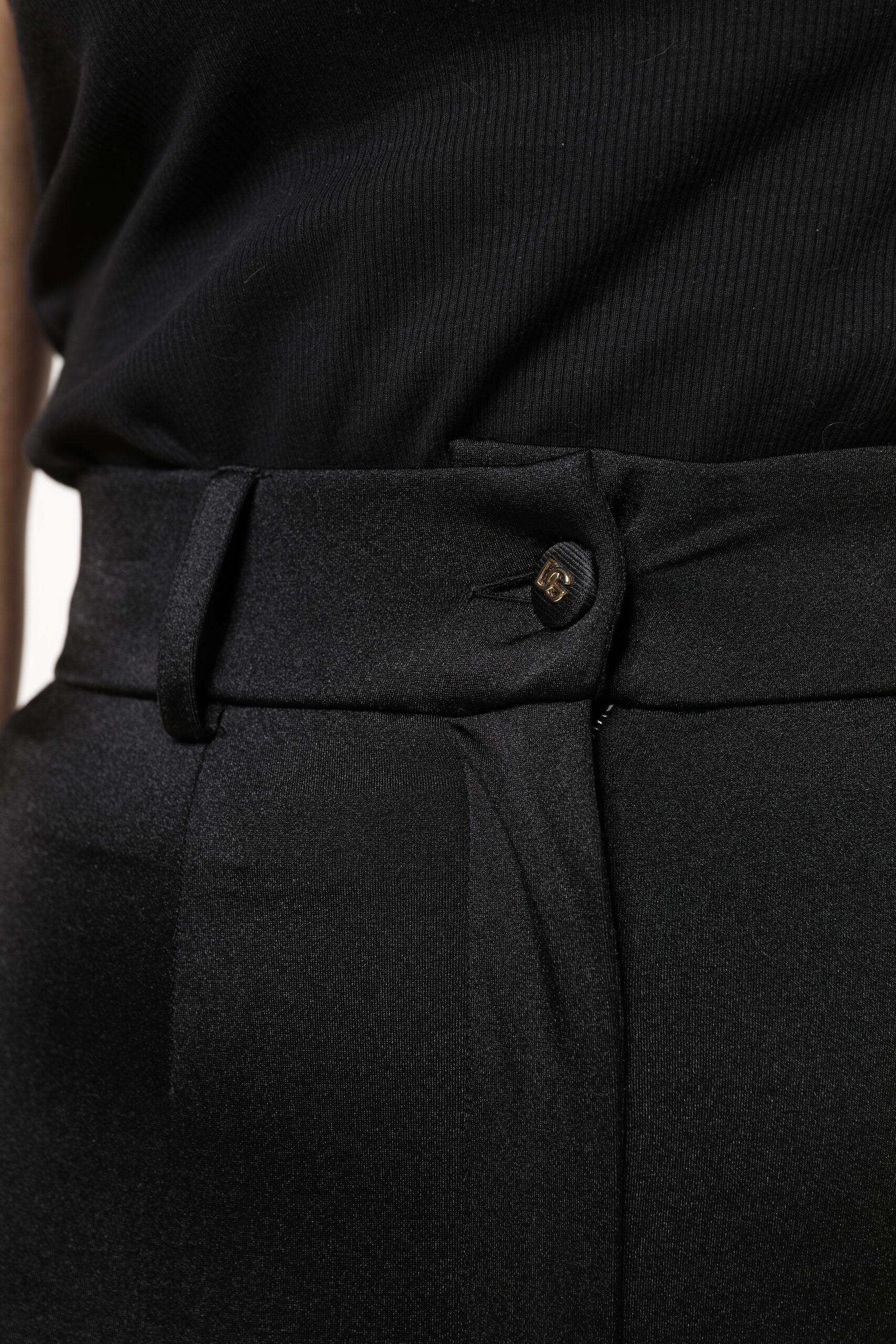 Black Nylon High Waist Slim Fit Pants - ventzia