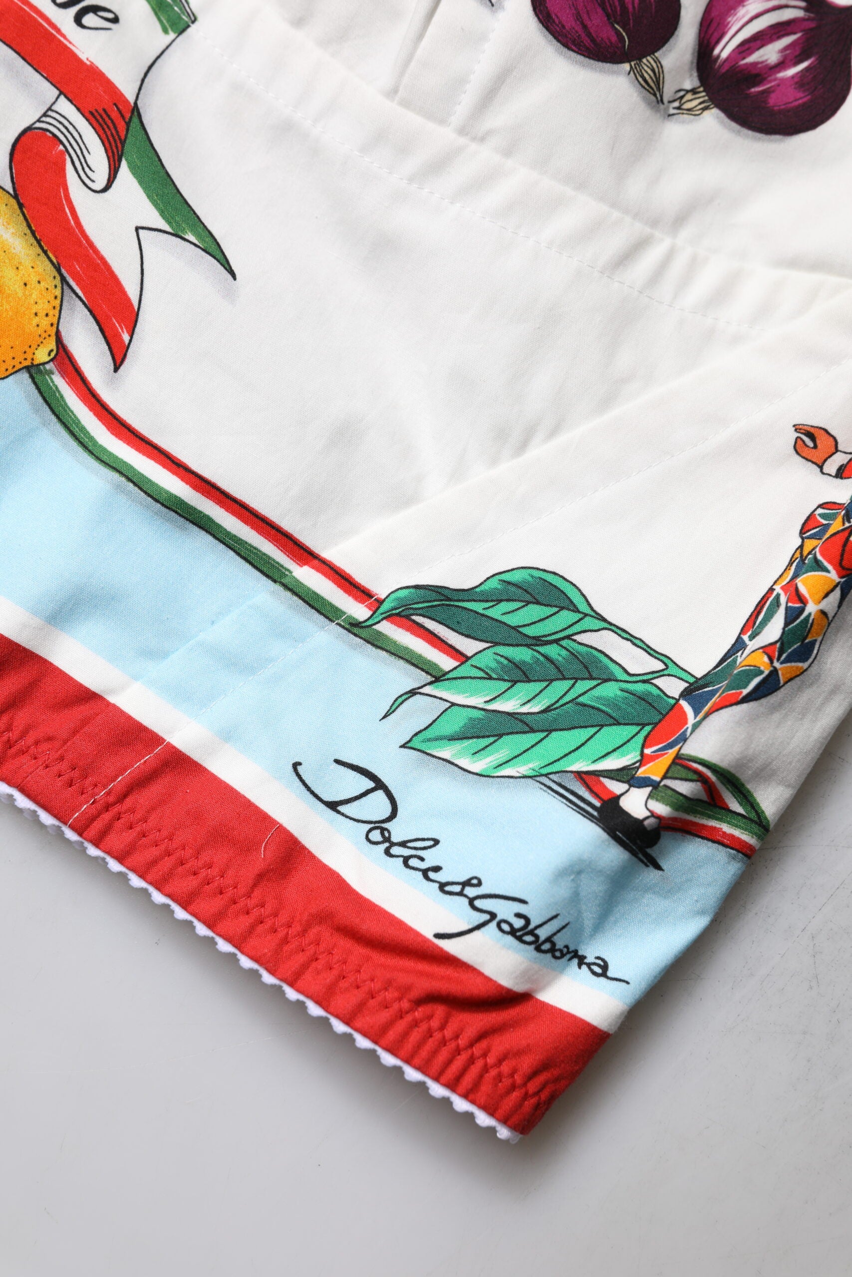 White Vegetable Print Sweetheart Cropped Top - ventzia