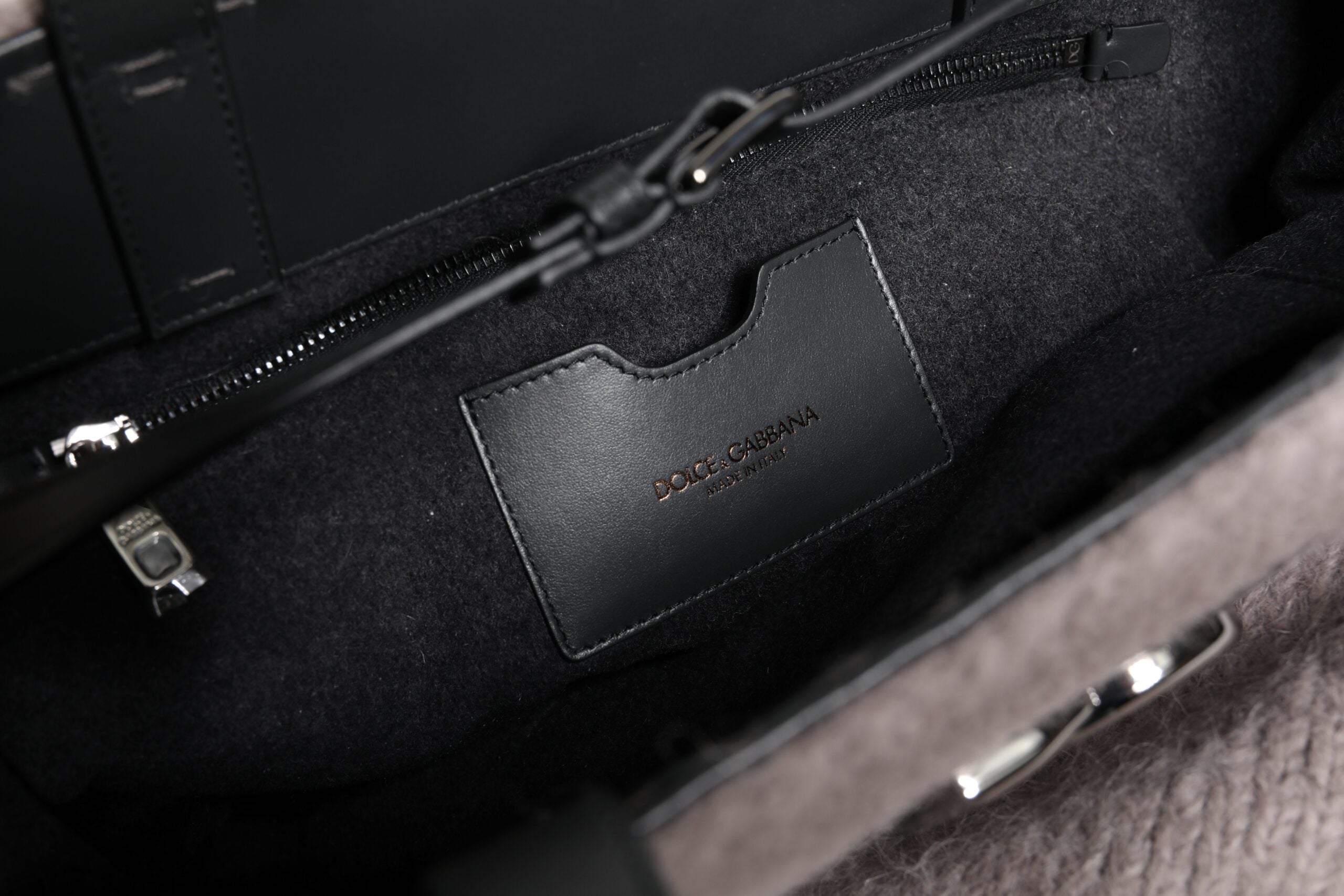 Grey Alpaca Wool Logo Plaque Tote Shoulder Bag - ventzia