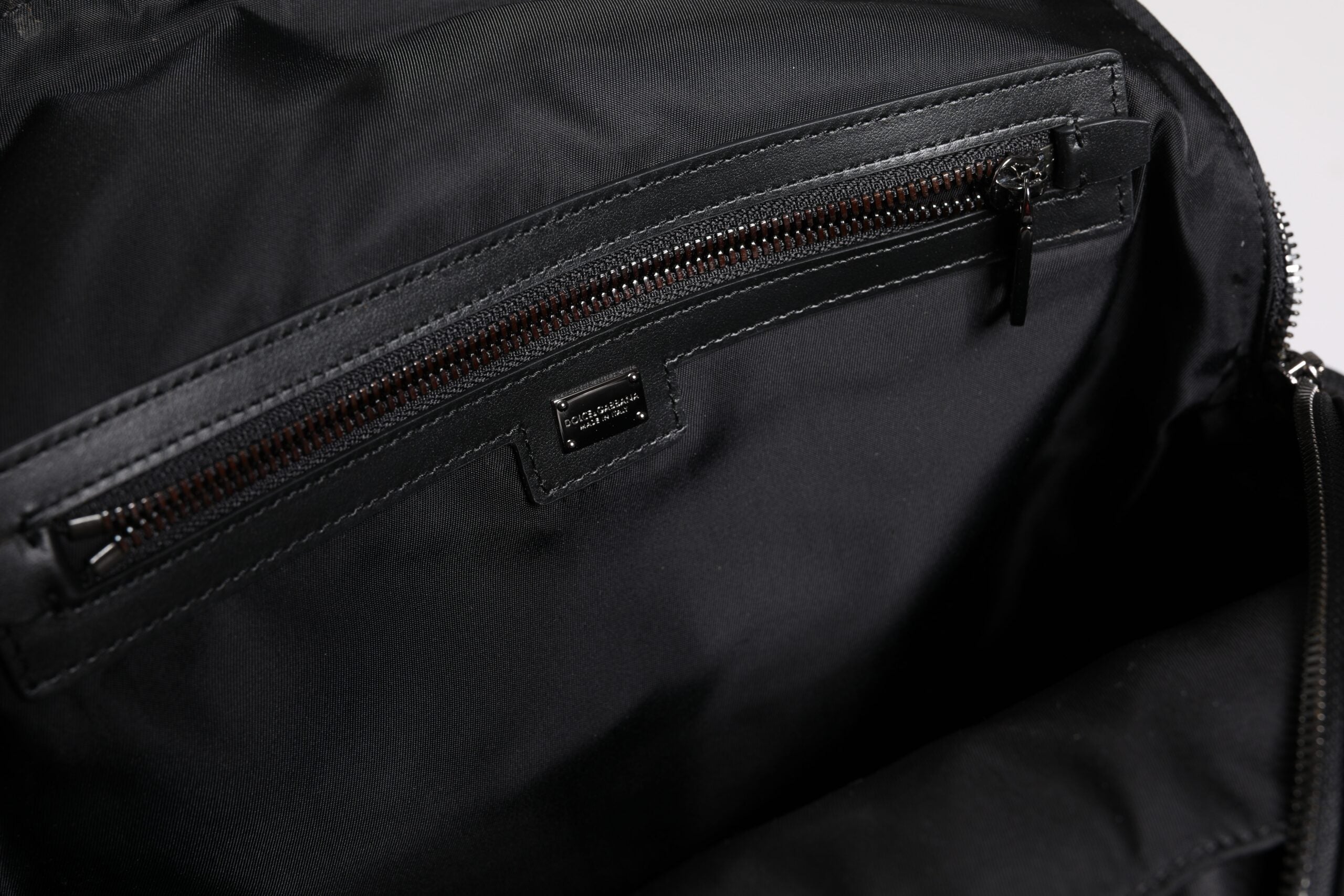 Multicolor Leopard Print DG Logo Plaque Men Backpack Bag - ventzia