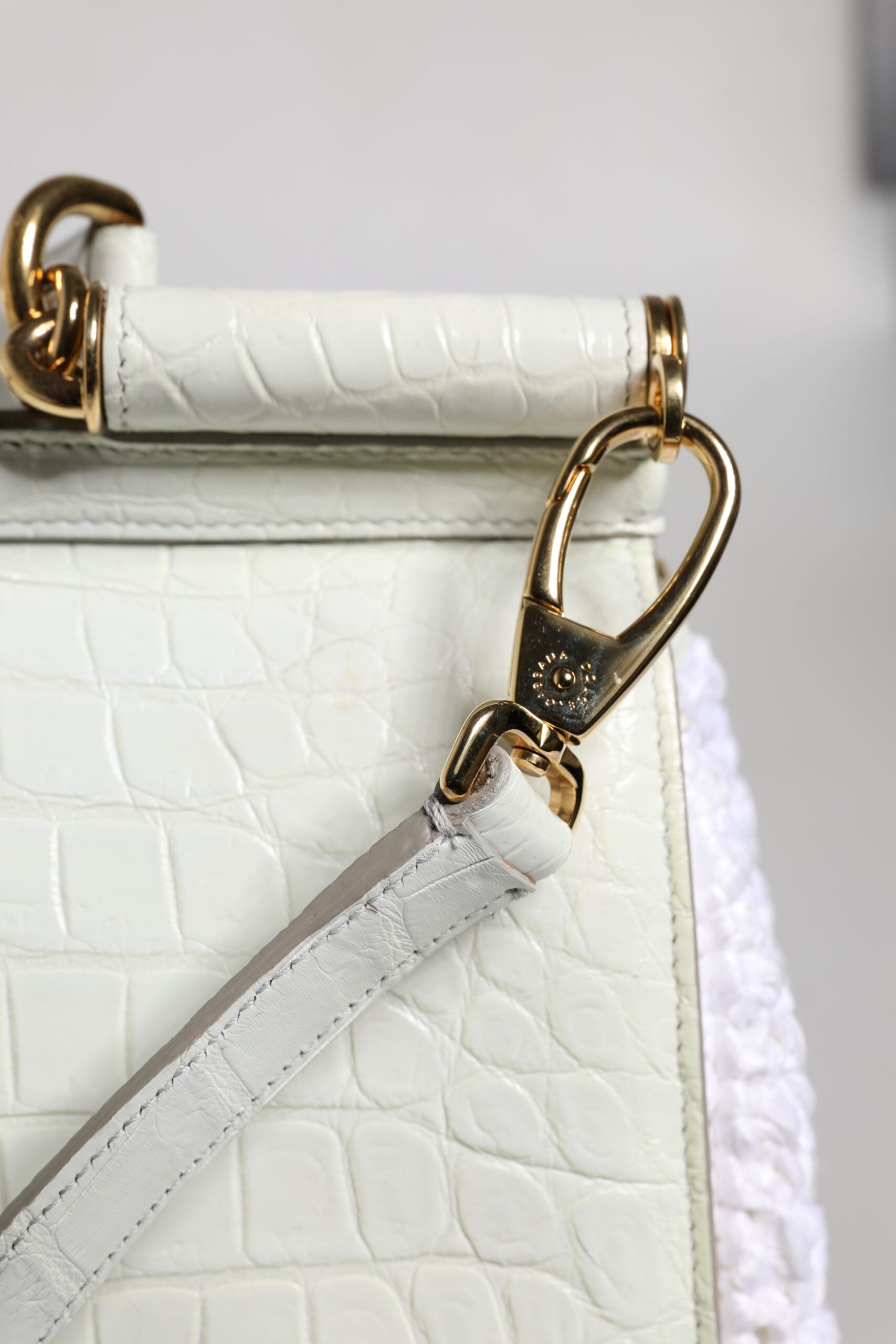 White Rafia Leather Top Handle Crossbody Bag - ventzia