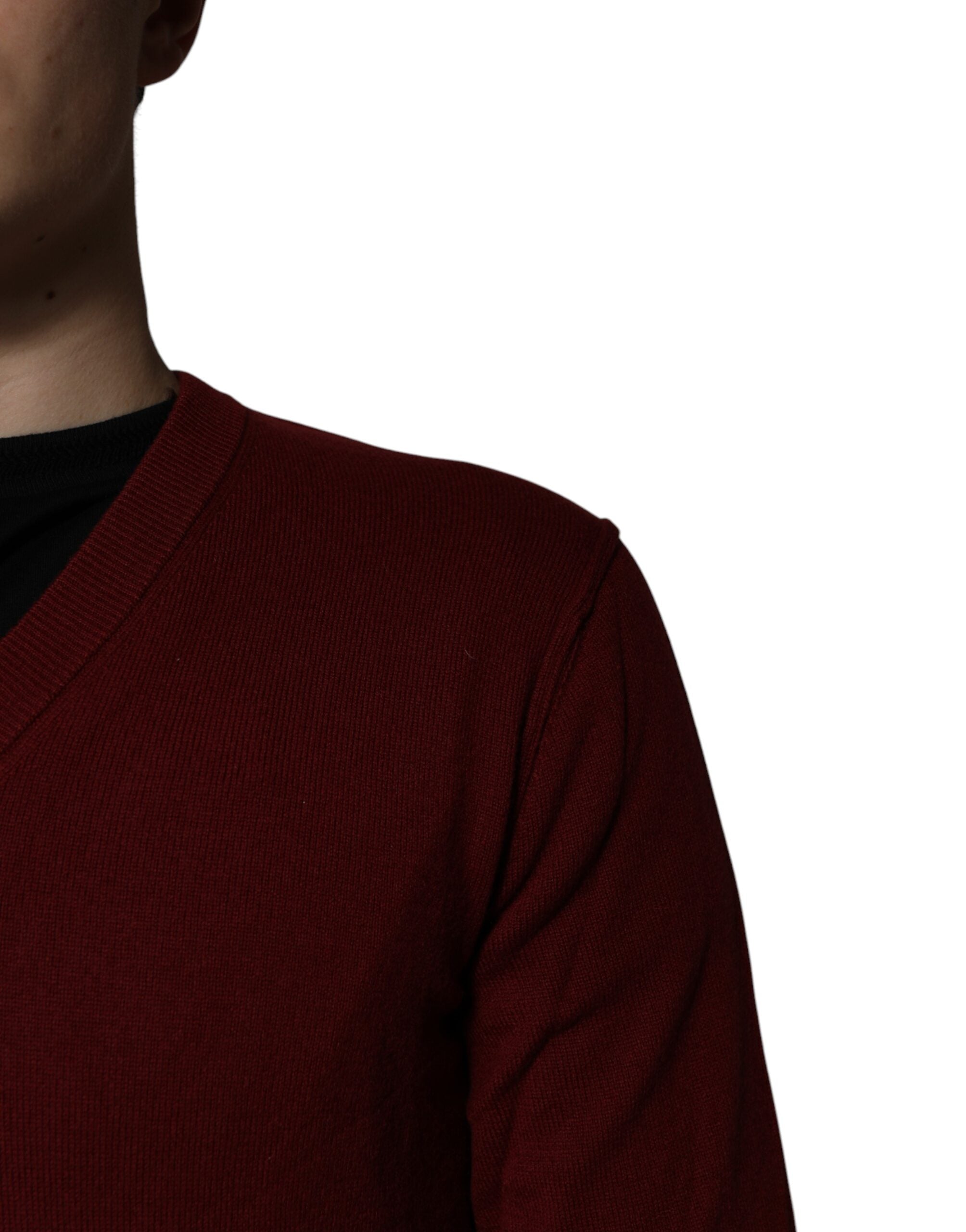 Maroon Cashmere V-neck Men Pullover Sweater - ventzia