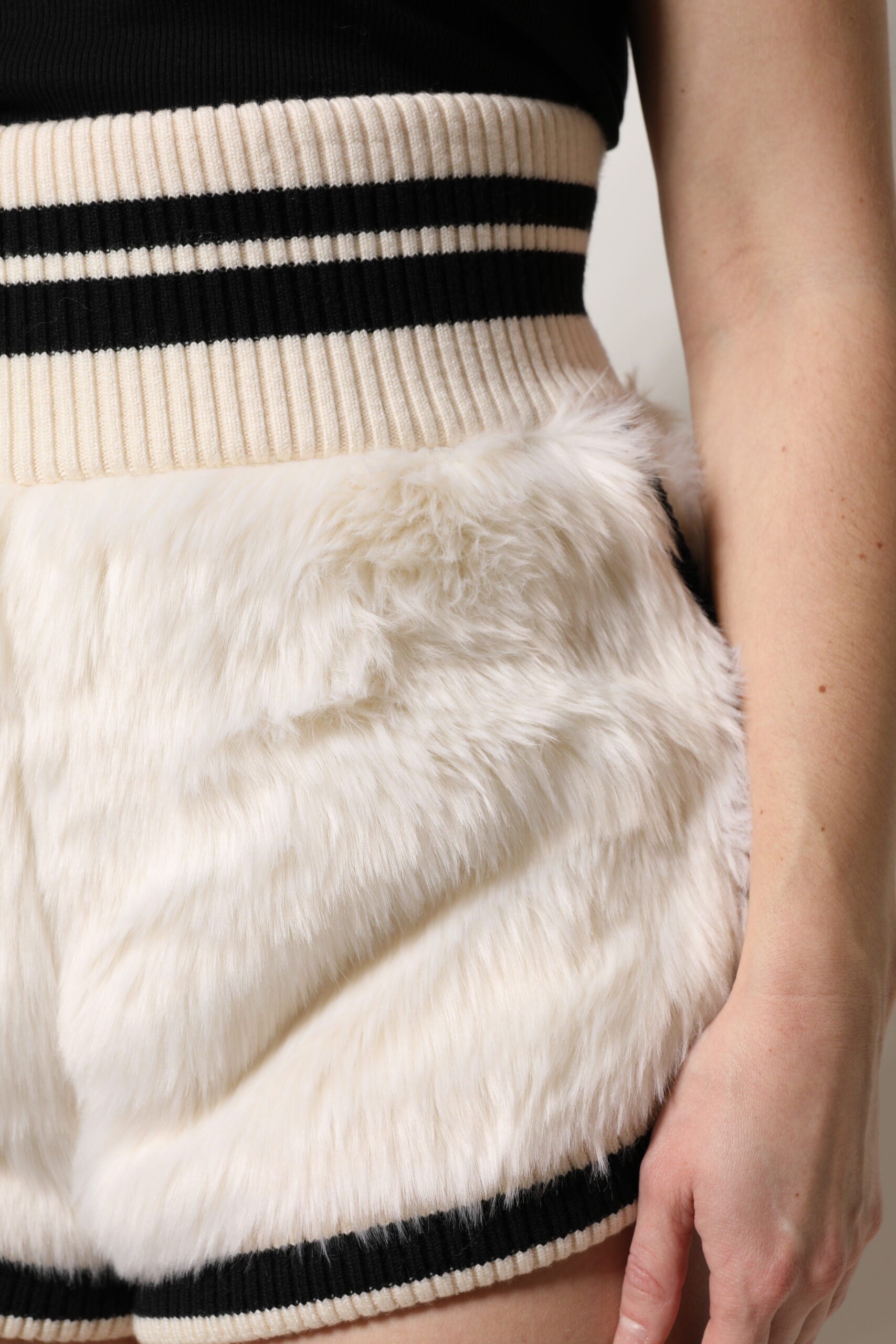 White Faux Fur High Waisted Hot Pants Short - ventzia