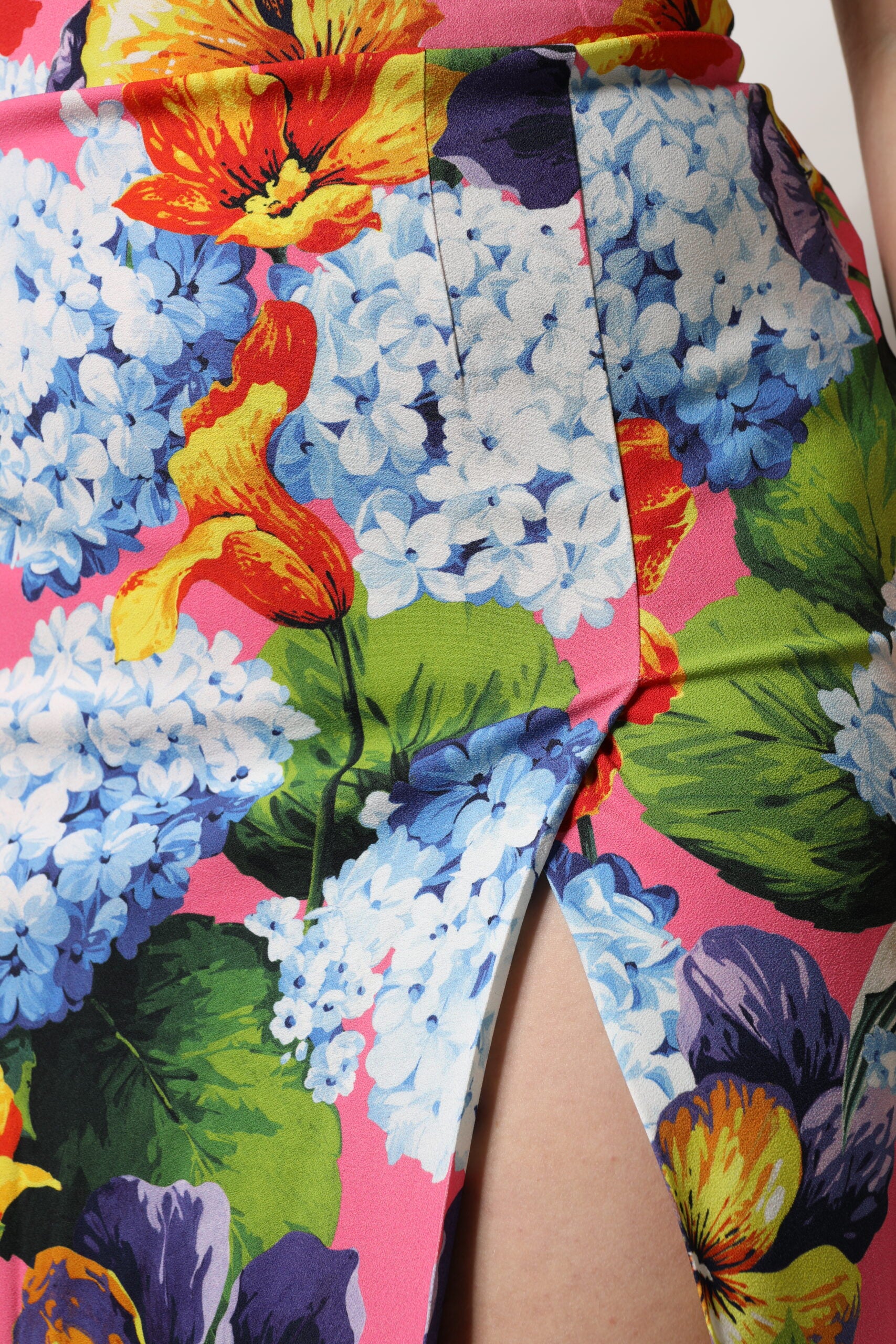 Multicolor Floral Print High Waist Midi Skirt - ventzia