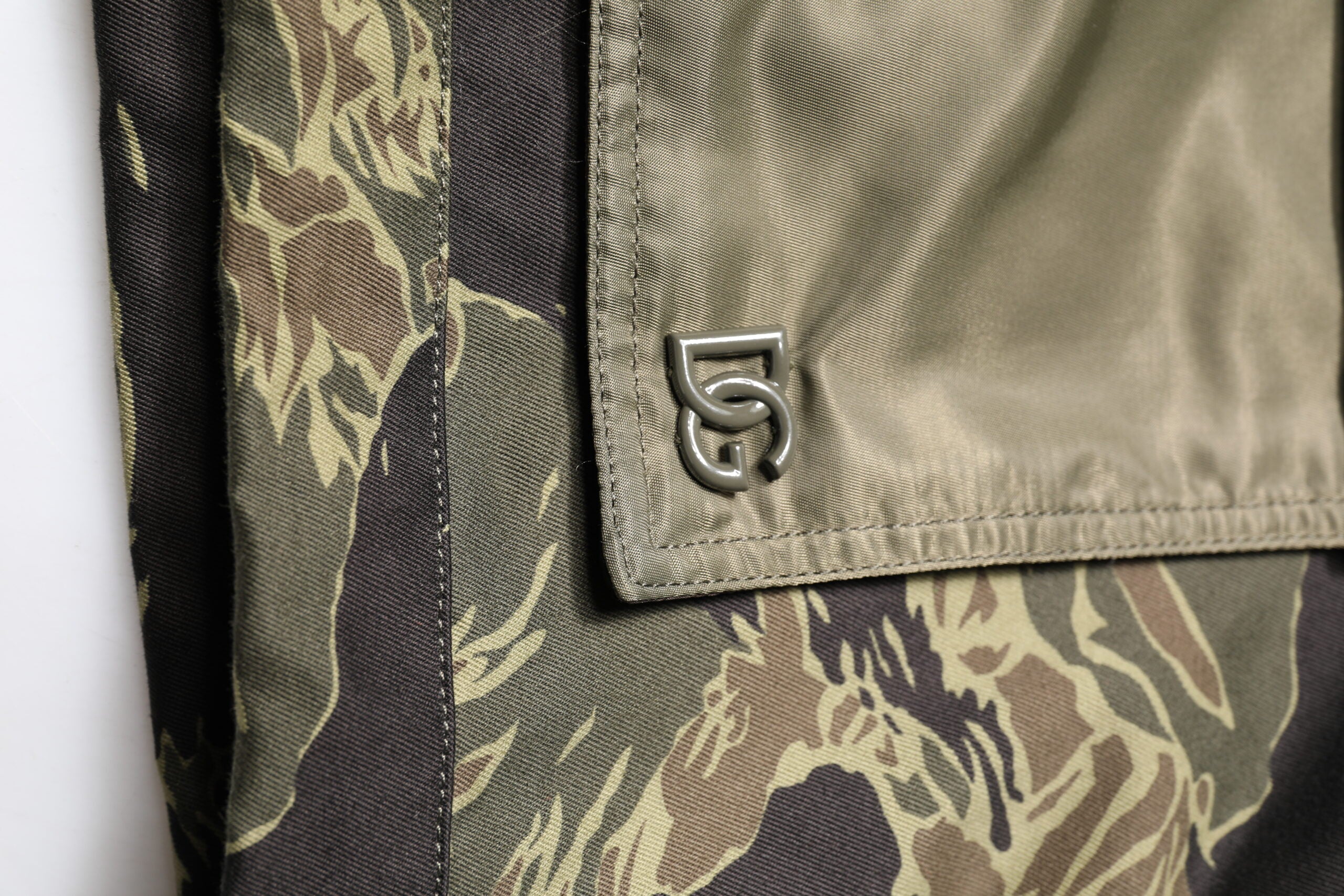 Multicolor Camouflage Cotton Bomber Jacket - ventzia