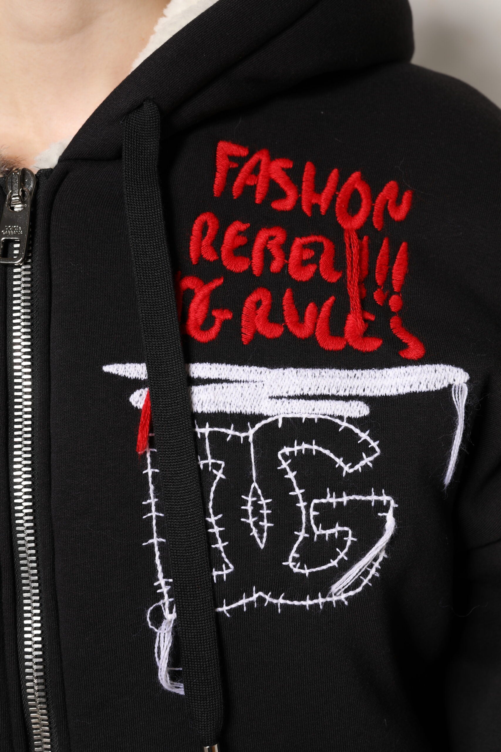 Black Embroidered Full Zip Hooded Jacket - ventzia