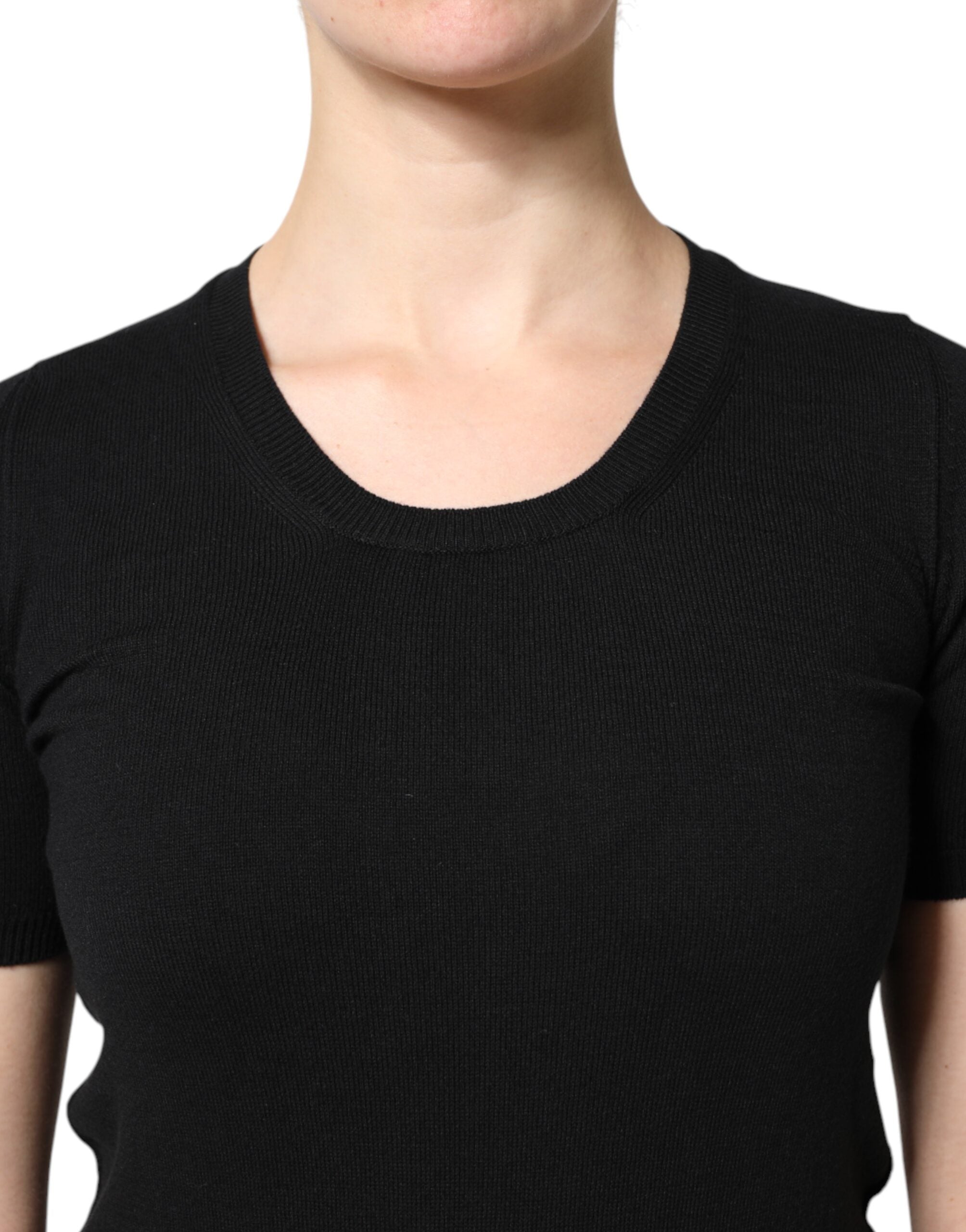 Black Cotton Round Neck Short Sleeve T-shirt - ventzia