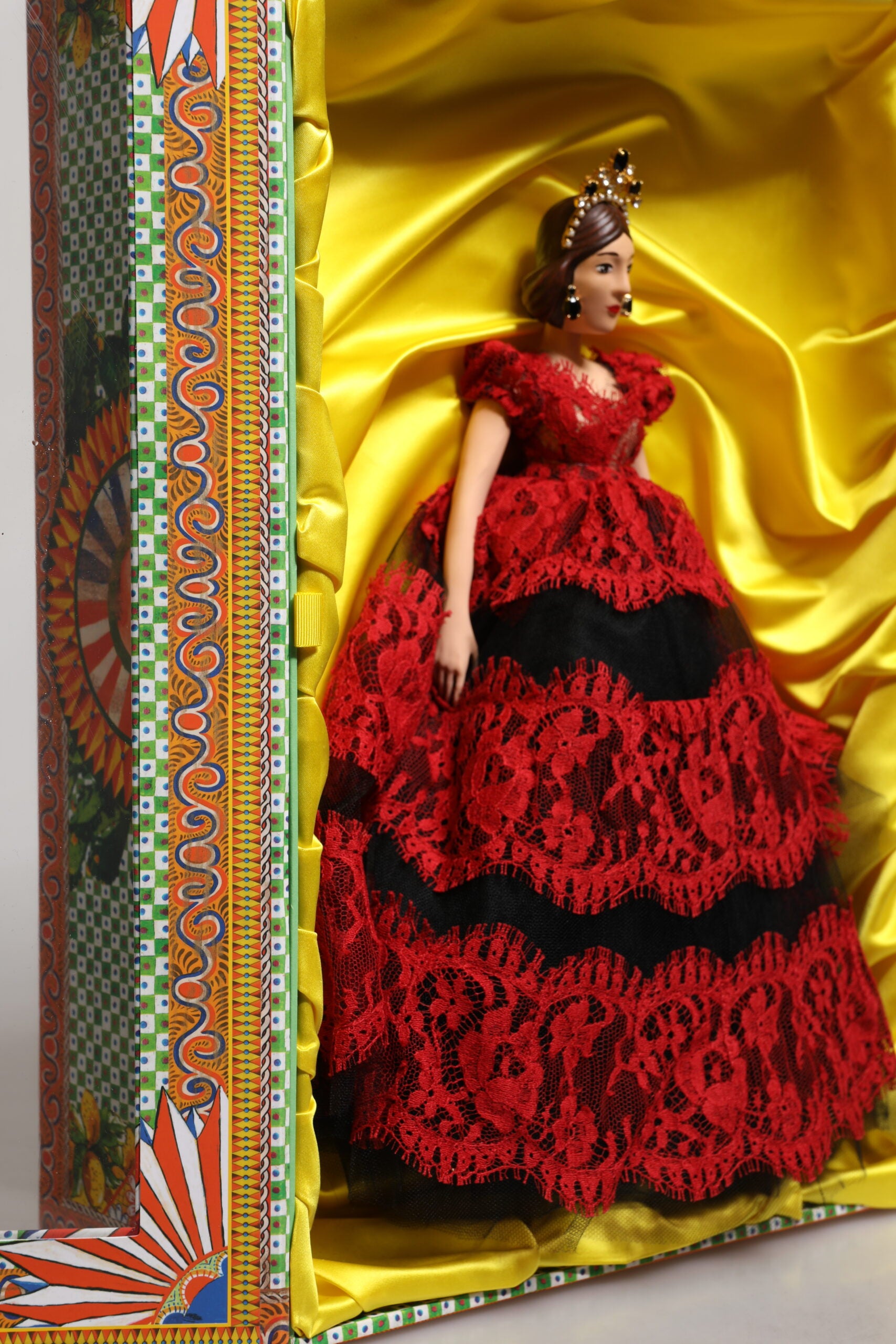 Red Dress Ceramic Porcelain Fashion Box Leather Sicily Dolls - ventzia