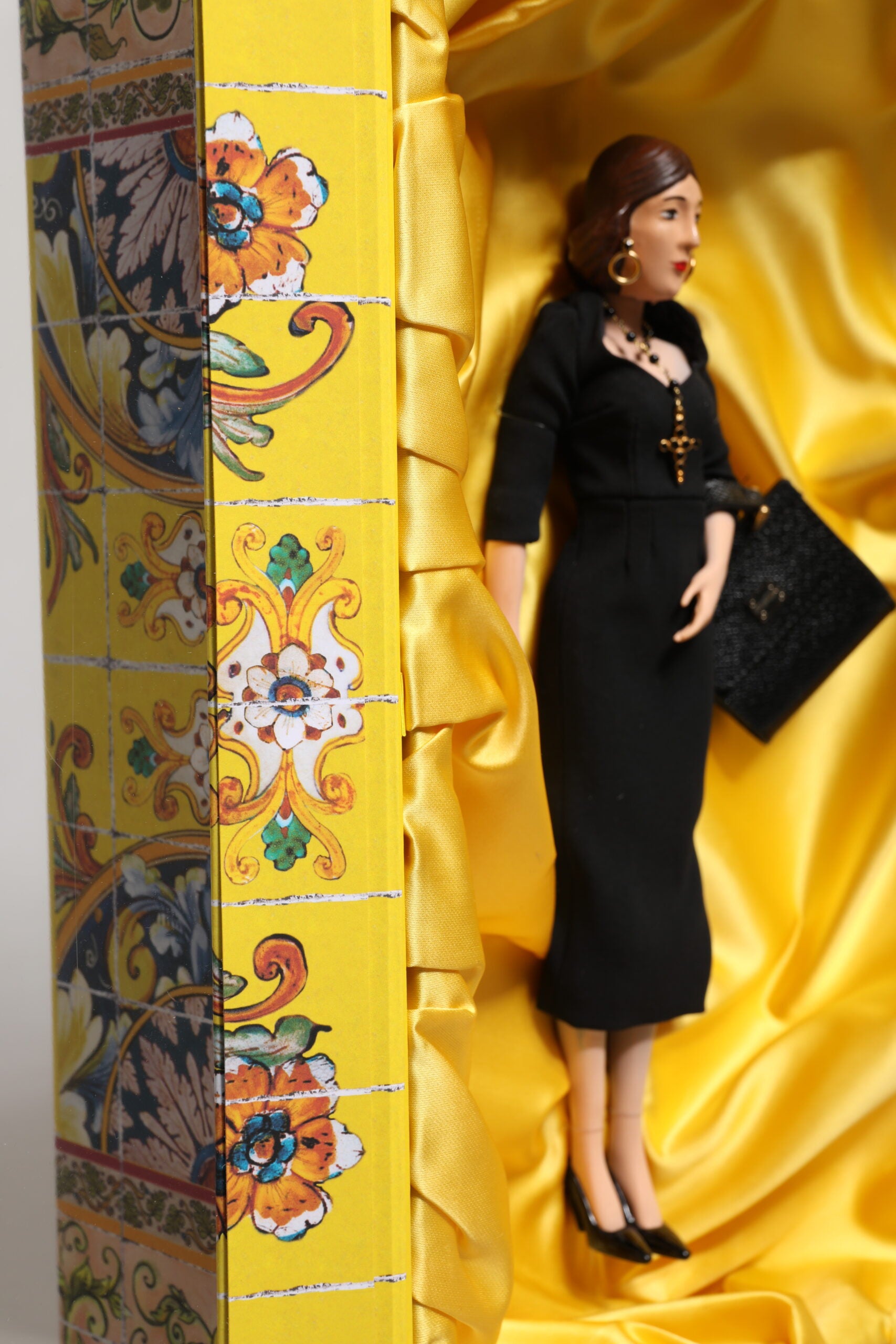 Black Dress Ceramic Porcelain Fashion Leather Sicily Dolls - ventzia