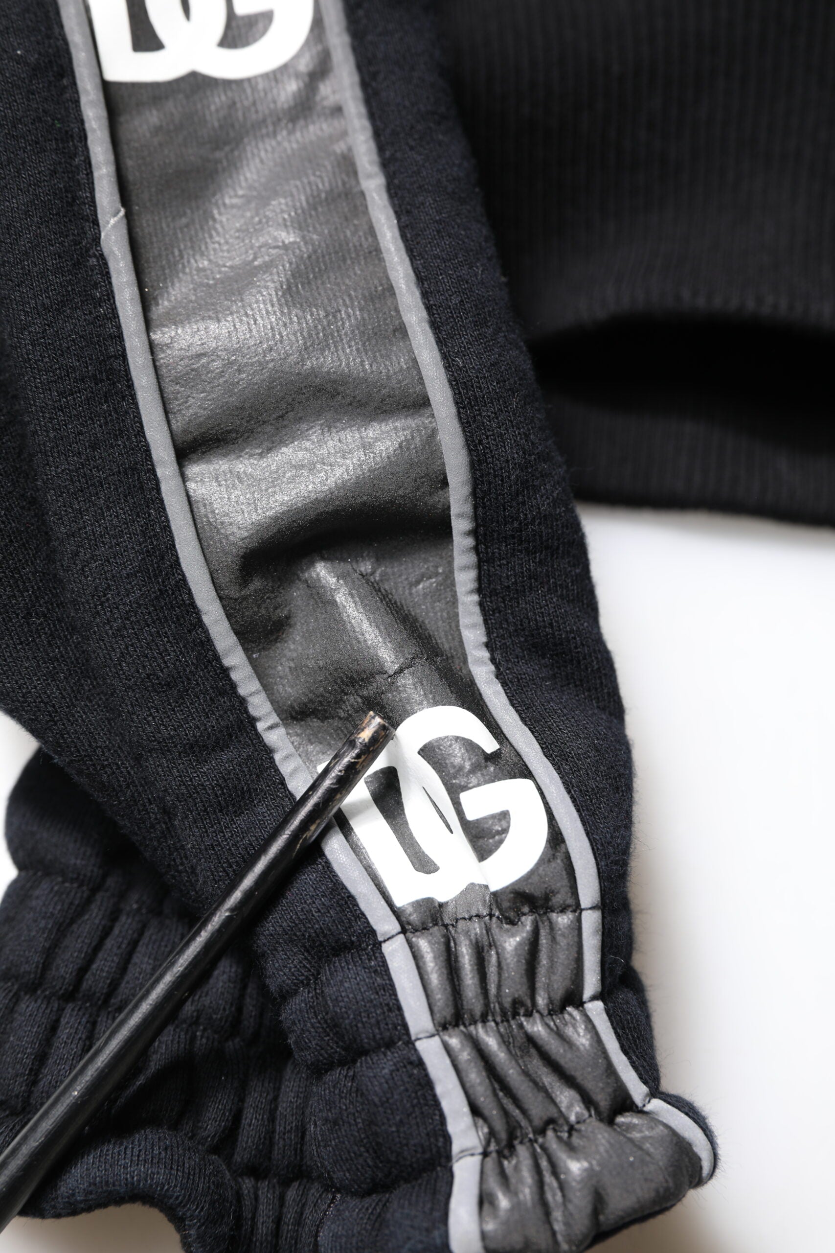 Black Cotton Logo Hooded Sweatshirt Sweater - ventzia