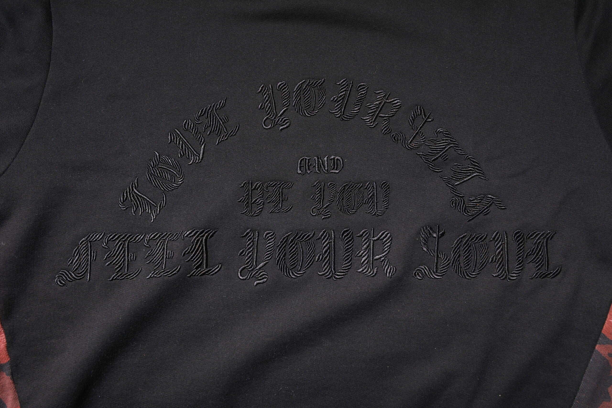 Black Embroidered Crew Neck Pullover Sweater - ventzia