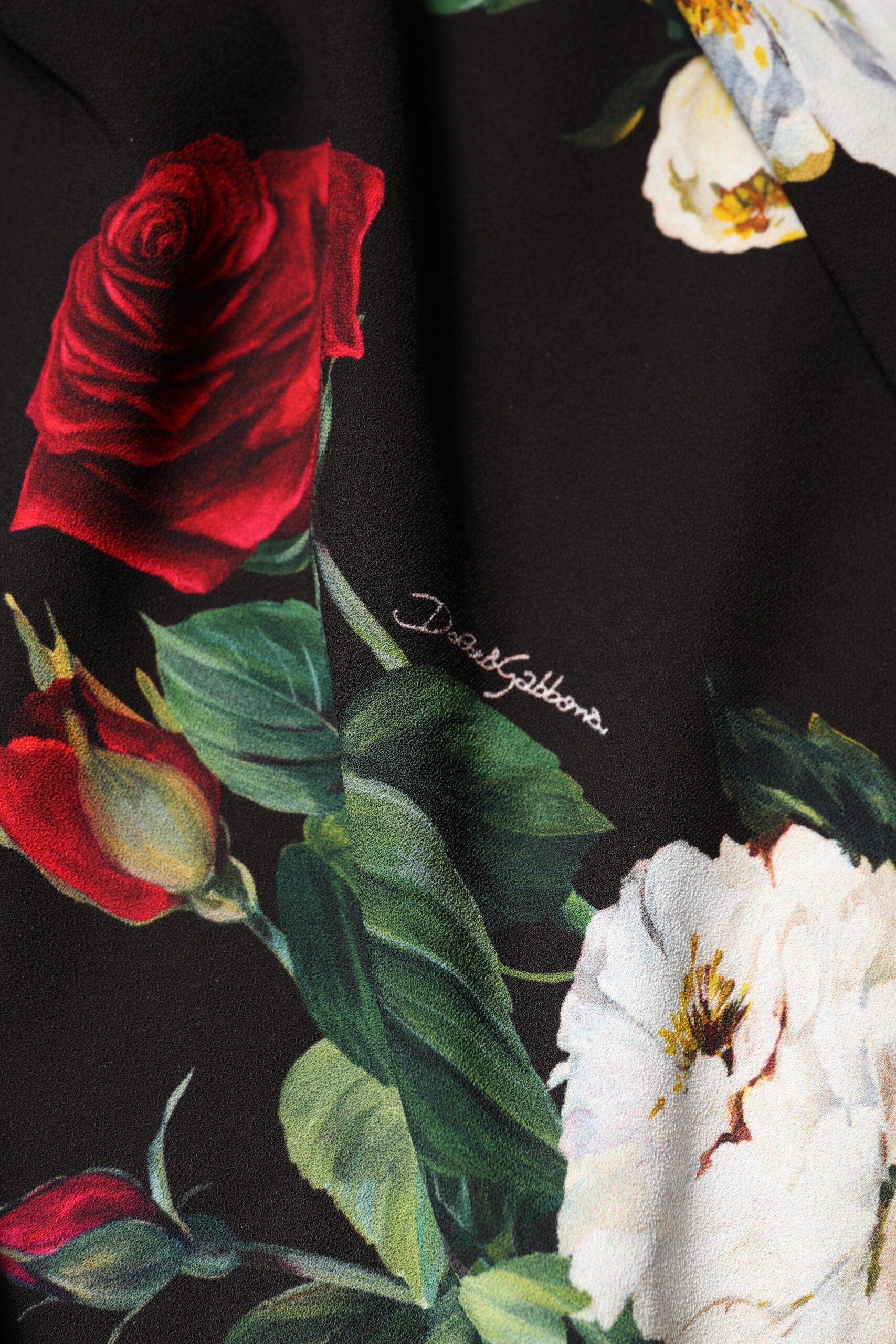 Black Floral Print Sleeveless Sheath Dress - ventzia