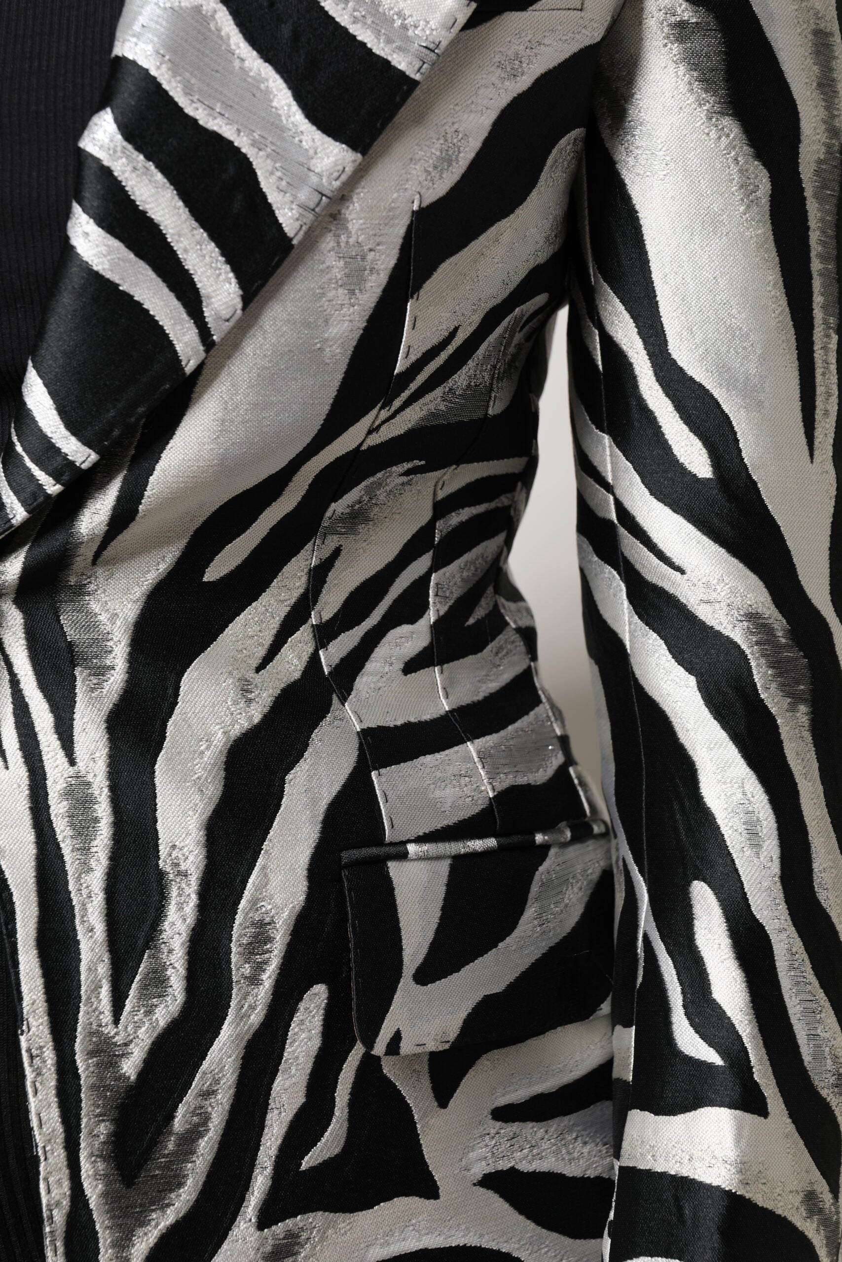 Black White Polyester Women Blazer Jacket - ventzia