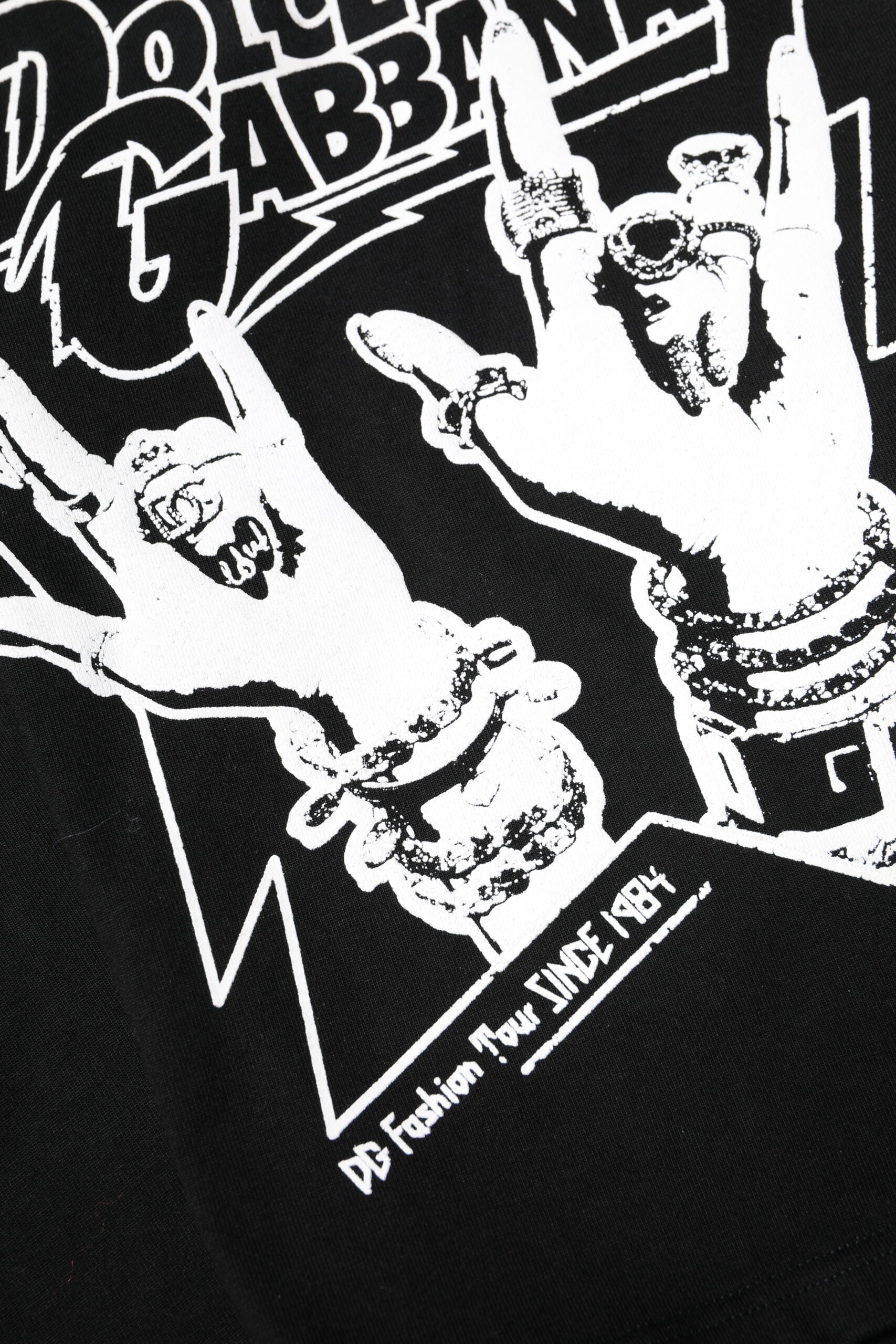 Black Cotton Printed Short Sleeves T-shirt - ventzia
